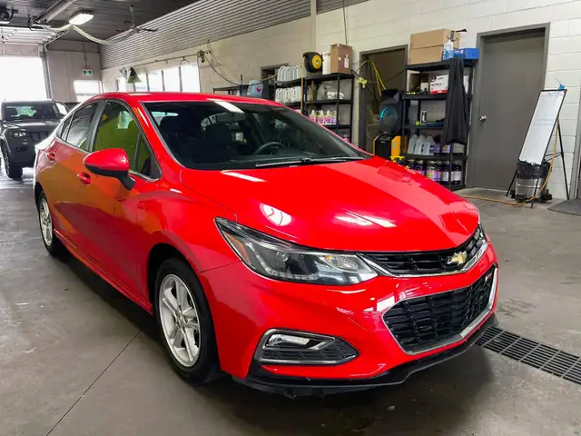 Chevrolet Cruze 2018 — photo 3