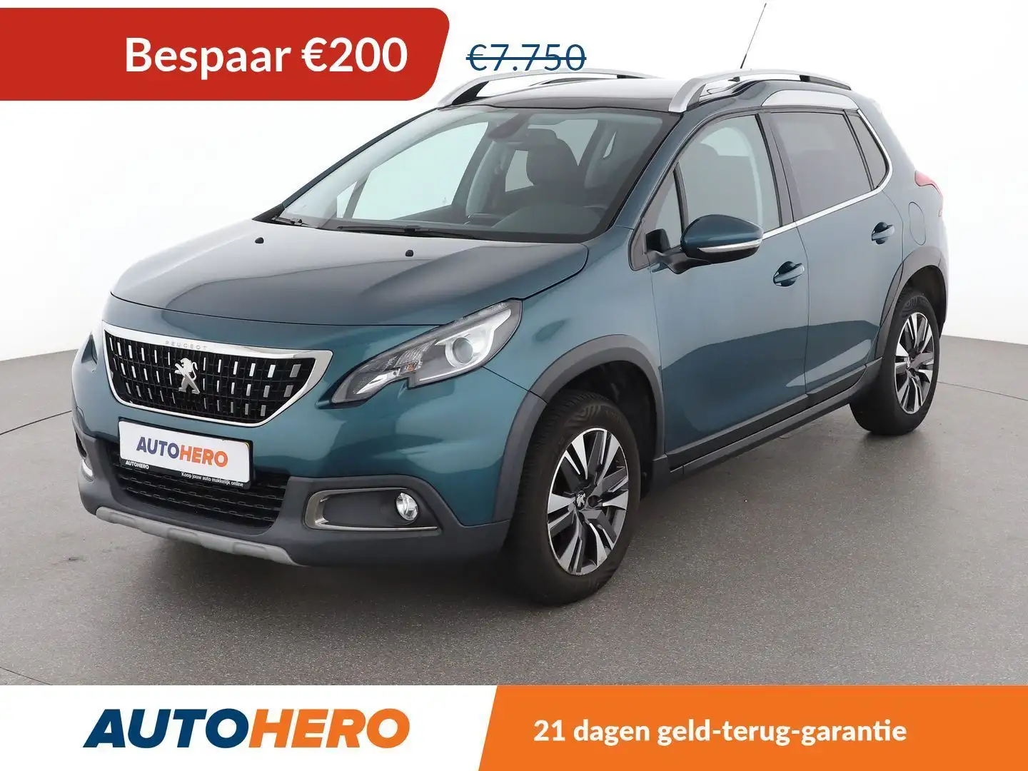 Peugeot 2008 1.2 PureTech Allure Groen - 1
