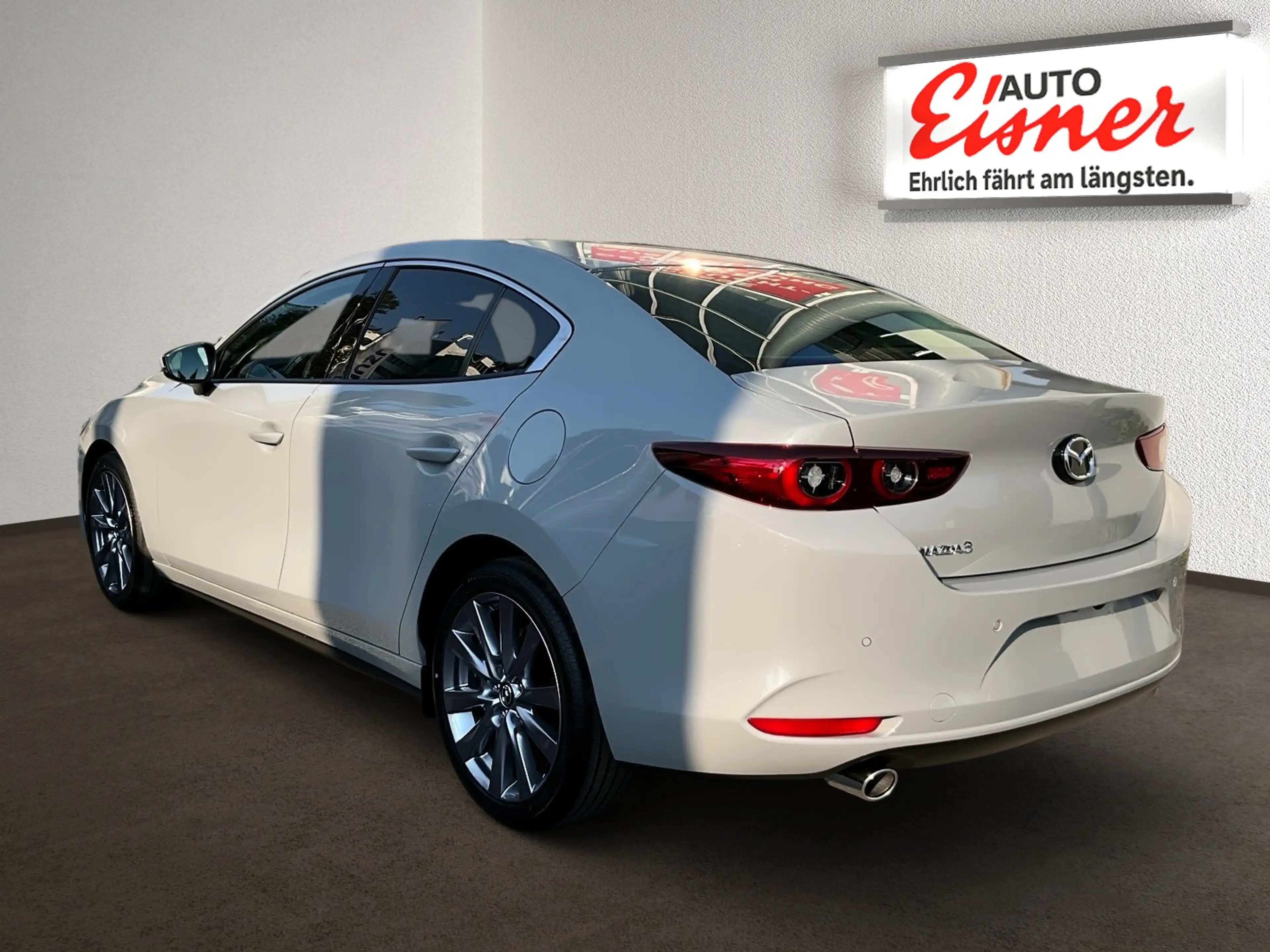 Mazda 3 SKYACTIV-X-Centre-Line HUD - Rückfahrkamera — photo 11