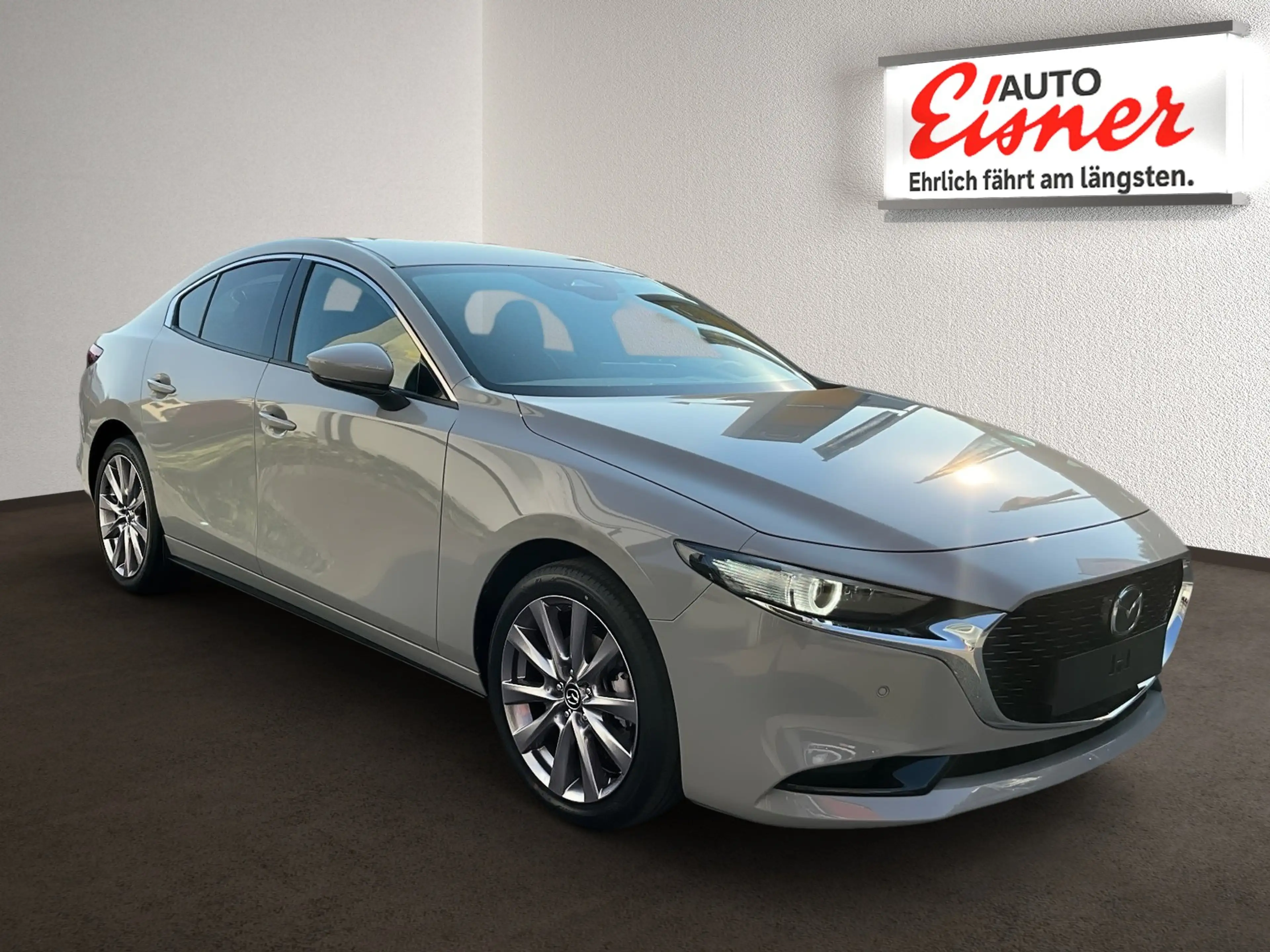 Mazda 3 SKYACTIV-X-Centre-Line HUD - Rückfahrkamera — photo 15