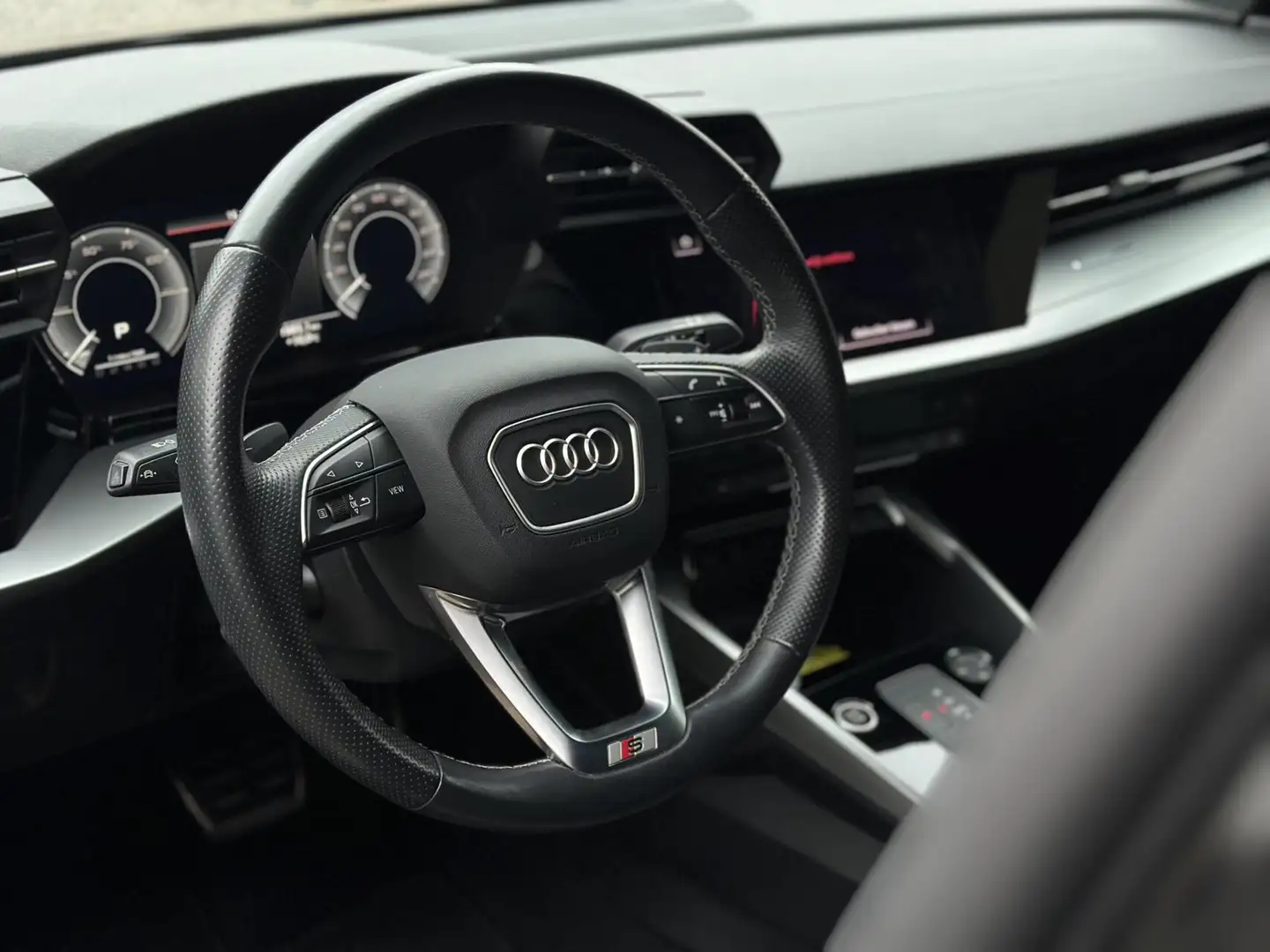 Audi A3 Sportback 40 TFSI e S edition Competition Led, Cam Zwart - 2