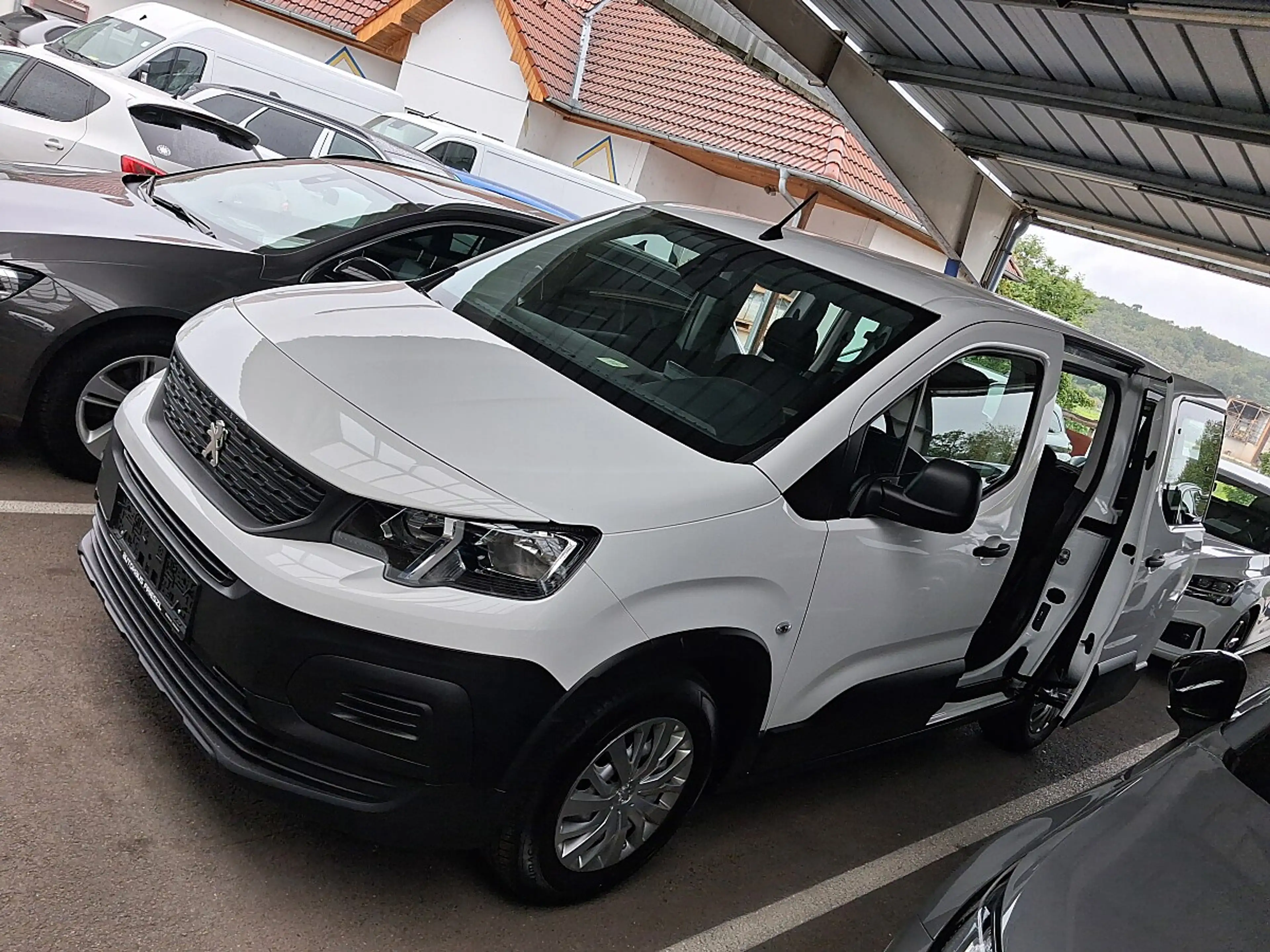 Peugeot Rifter 1,2 PureTech 110 S&S Active — photo 10