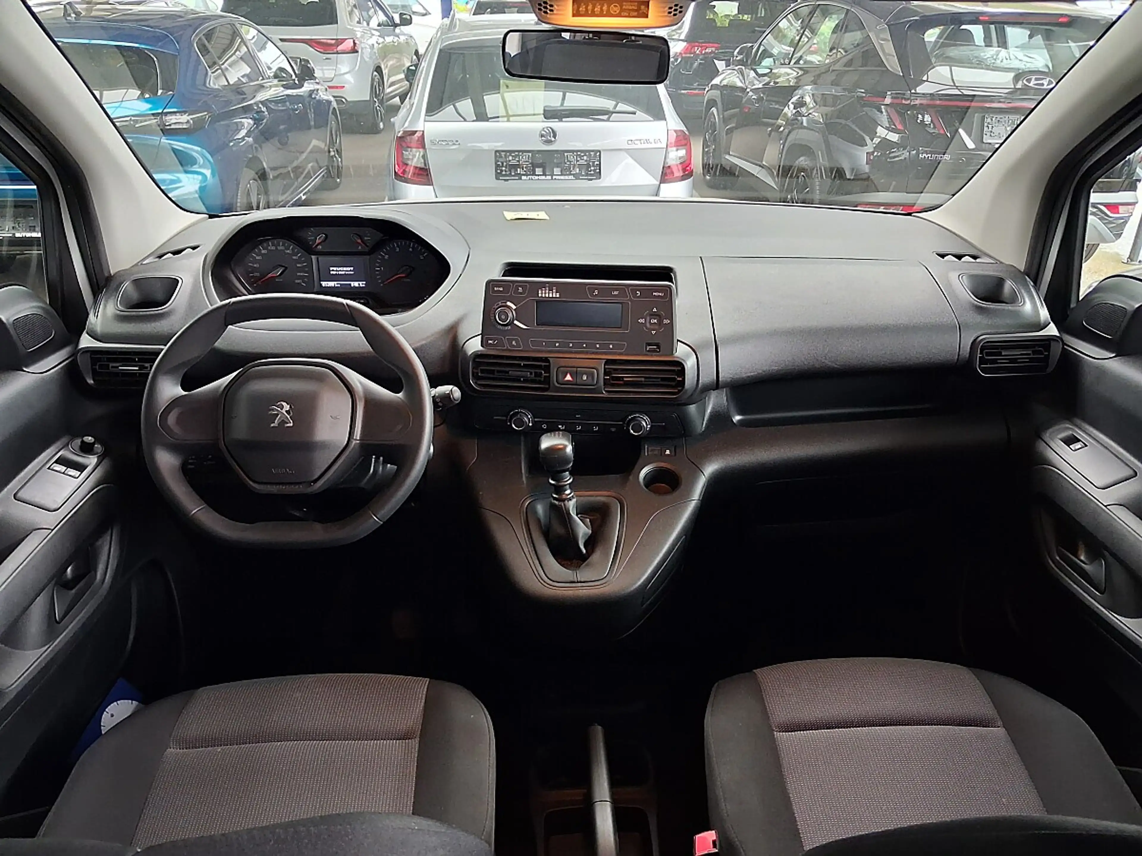 Peugeot Rifter 1,2 PureTech 110 S&S Active — photo 12