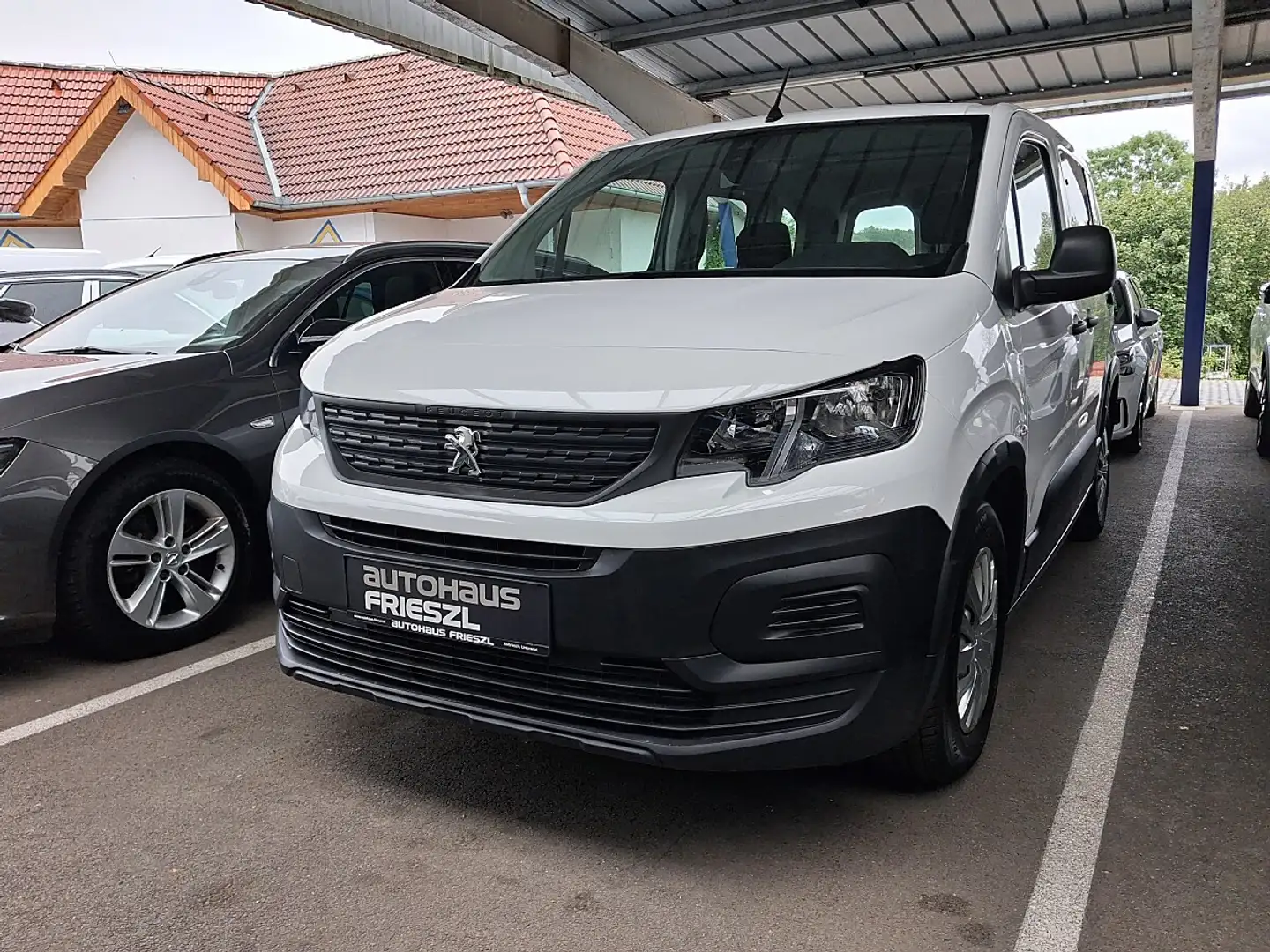Peugeot Rifter 1,2 PureTech 110 S&S Active Weiß - 2