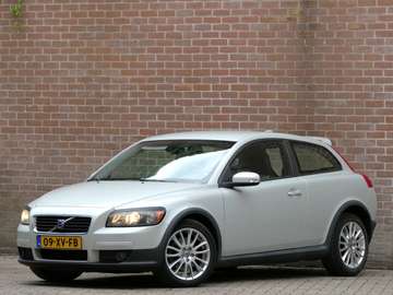 2.4i Momentum Cruise Control / Regensensor / 17° w