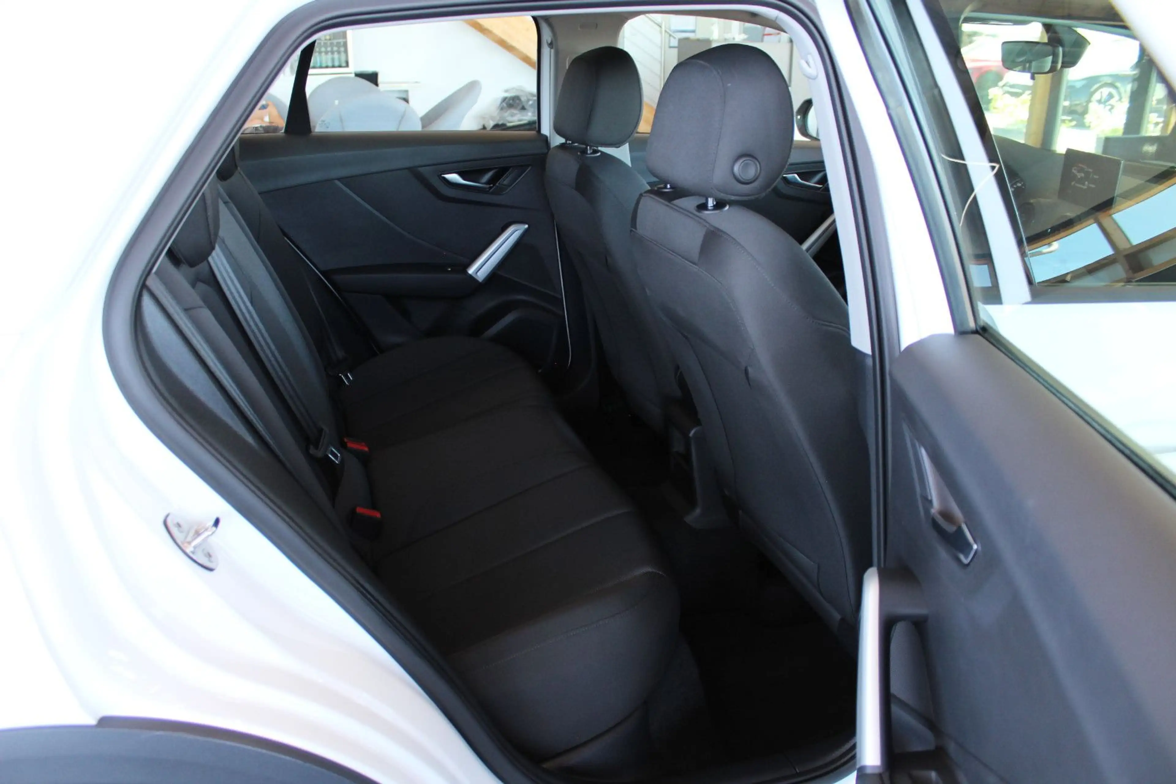 Audi Q2 1.0 TFSI S tronic ultra*KLIMA*1.HAND* — photo 13