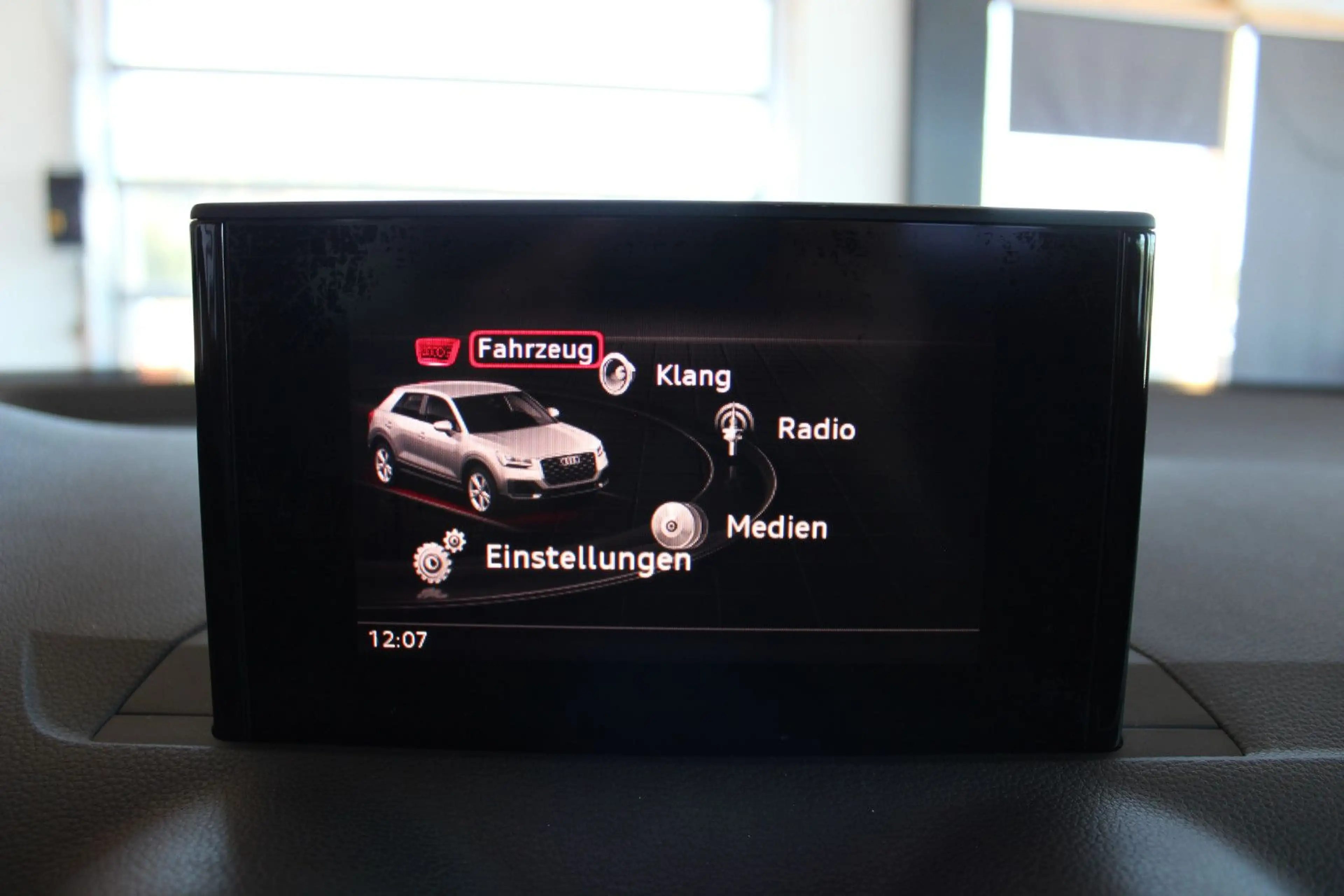 Audi Q2 1.0 TFSI S tronic ultra*KLIMA*1.HAND* — photo 15