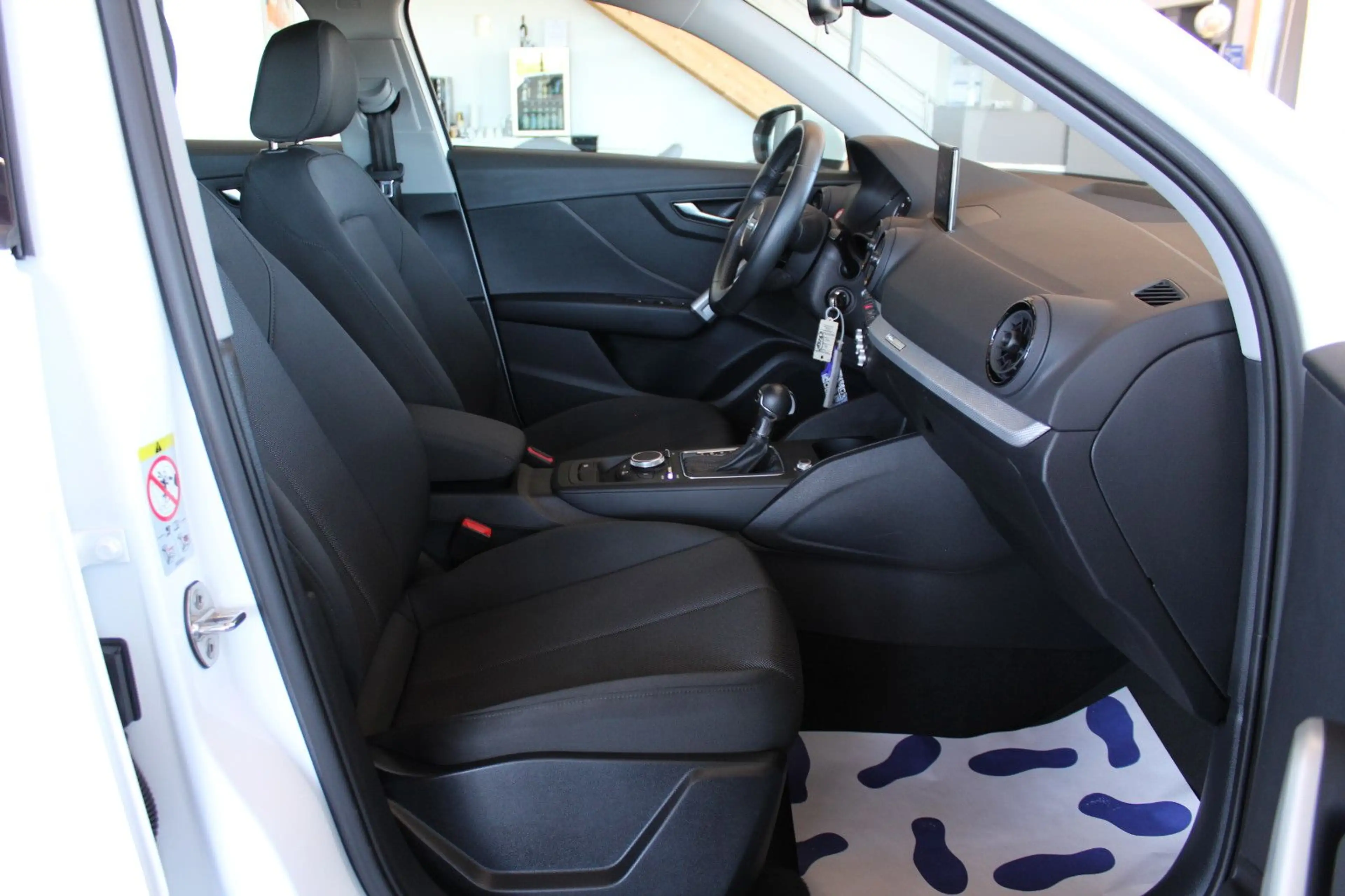 Audi Q2 1.0 TFSI S tronic ultra*KLIMA*1.HAND* — photo 11