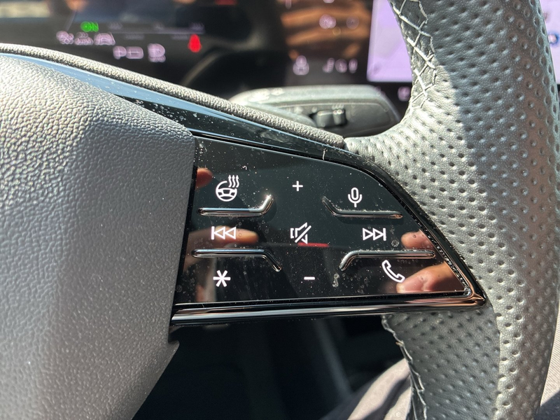 Audi S6 e-tron — photo 23
