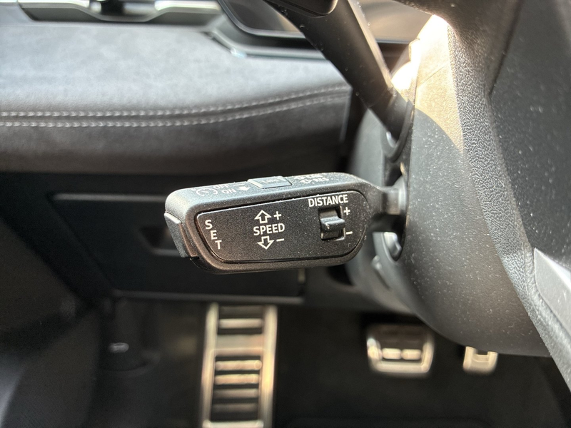 Audi S6 e-tron — photo 24