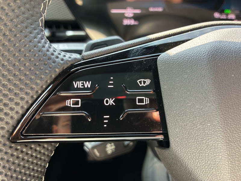 Audi S6 e-tron — photo 22