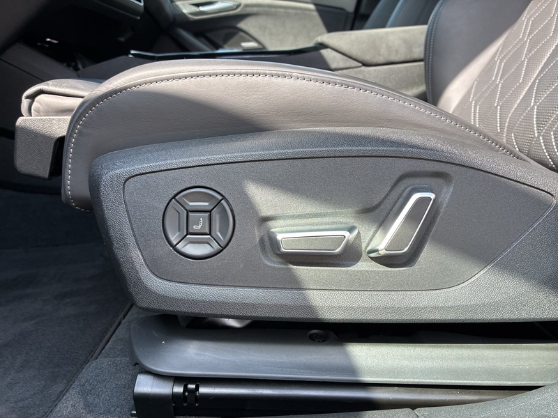 Audi S6 e-tron — photo 14