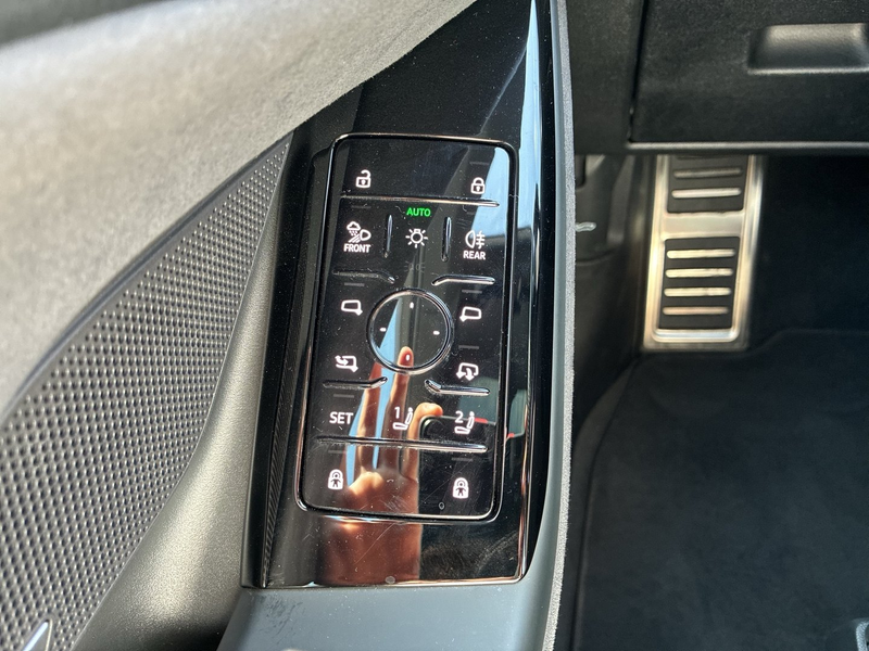 Audi S6 e-tron — photo 25