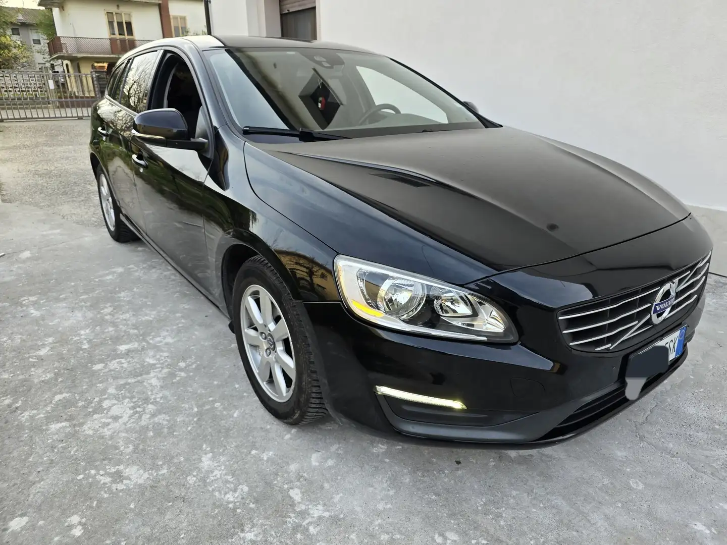 Volvo V60 2.0 d3 Business geartronic Nero - 2