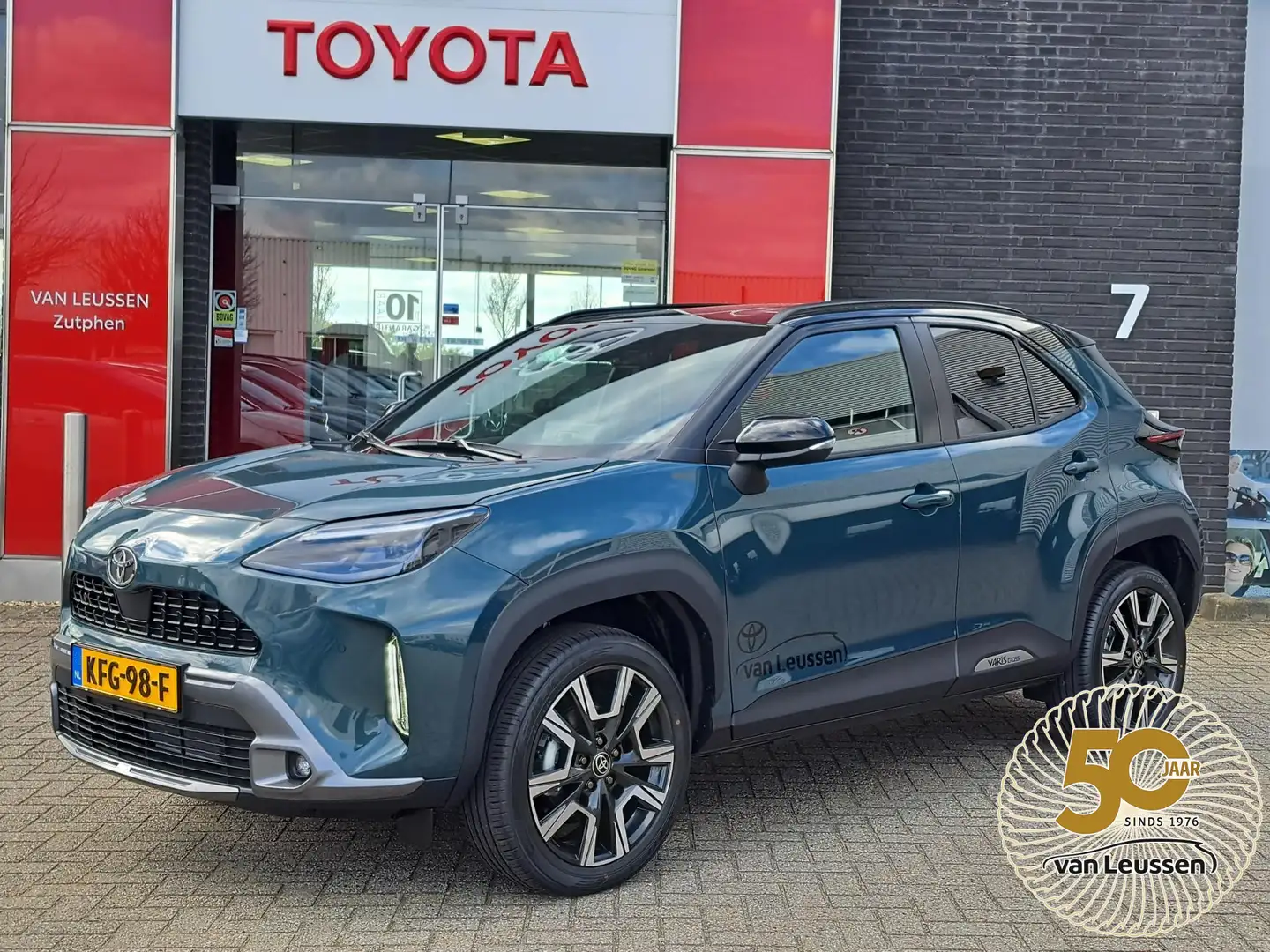 toyota yaris cross