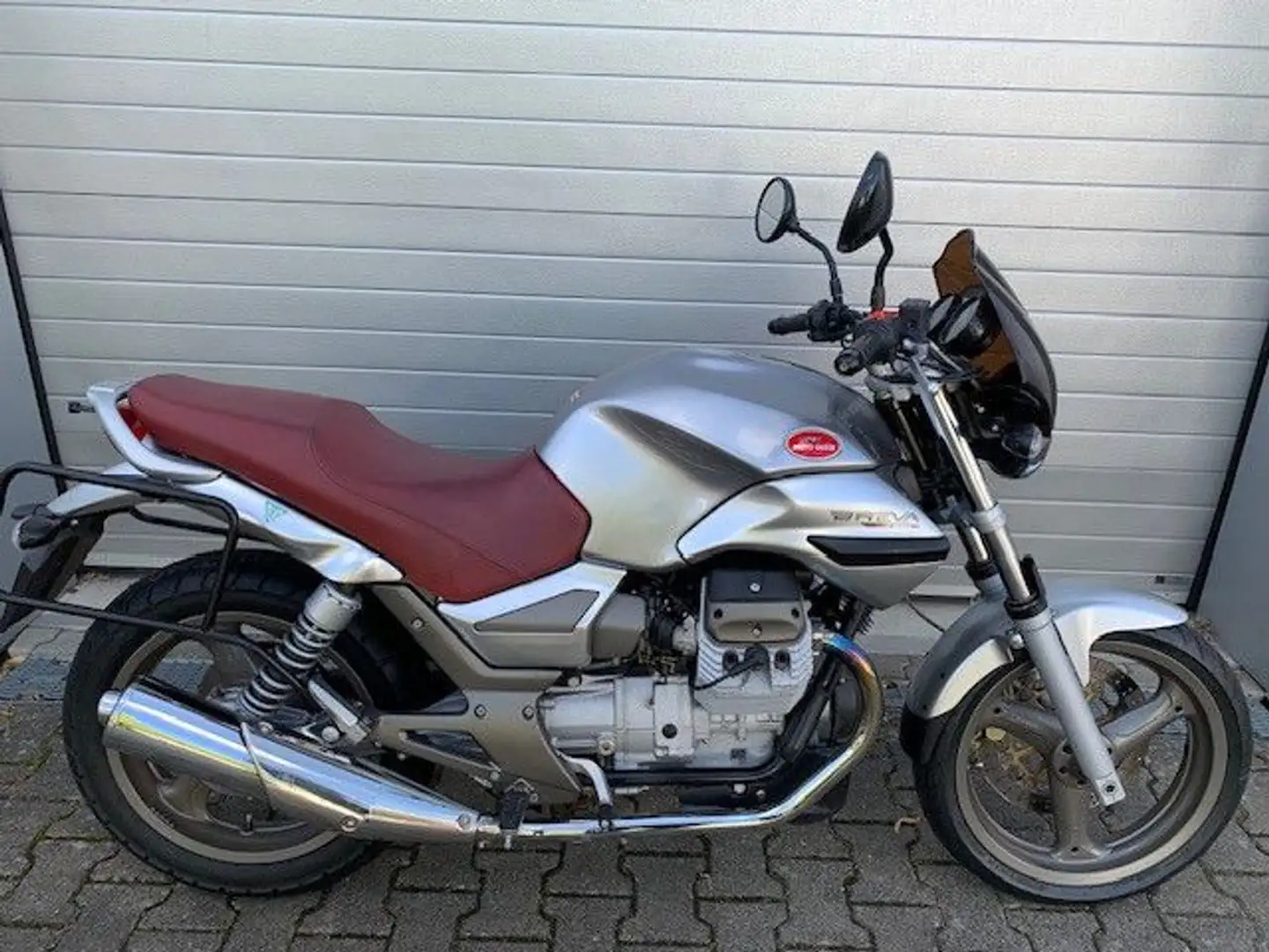 Moto Guzzi Breva 750 I.E Argent - 1