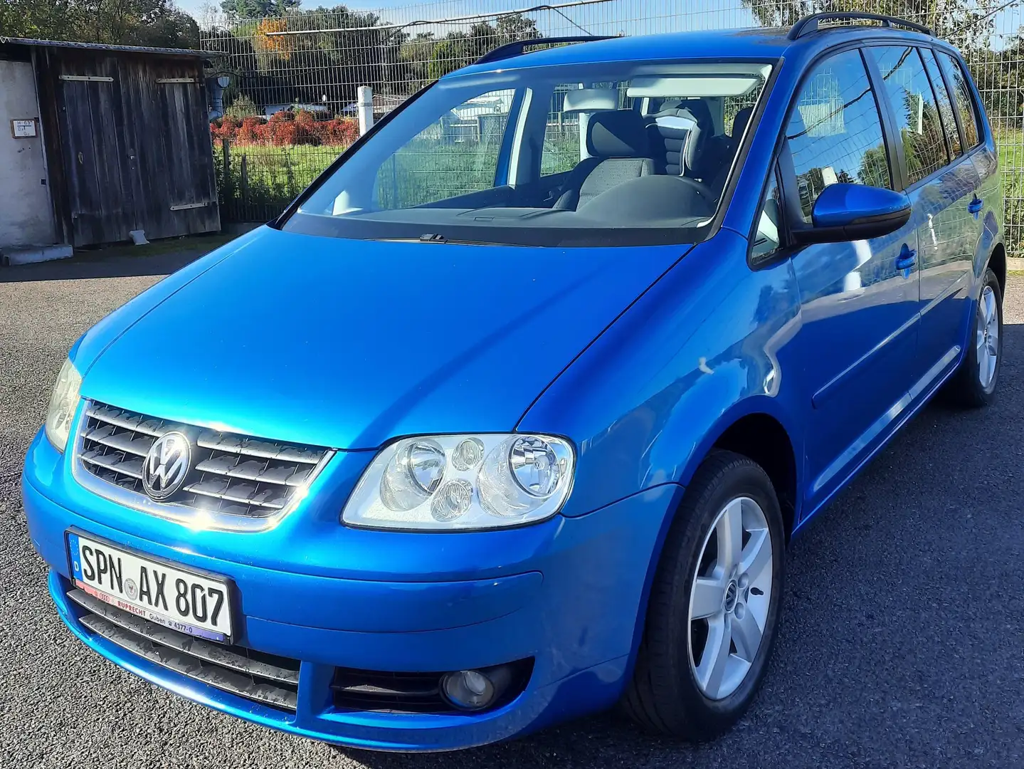 Volkswagen Touran Touran 1.6 FSI Blau - 1