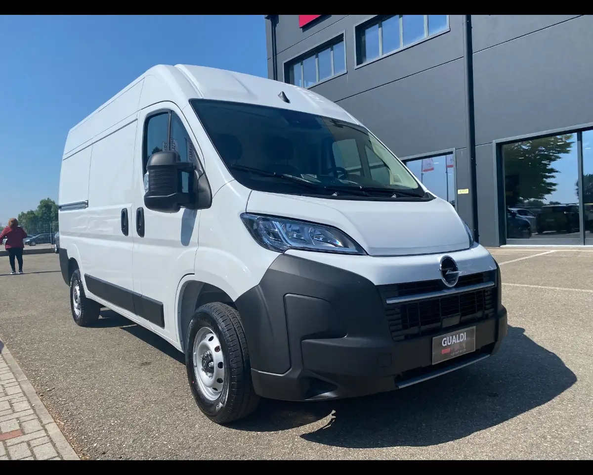 Opel Movano