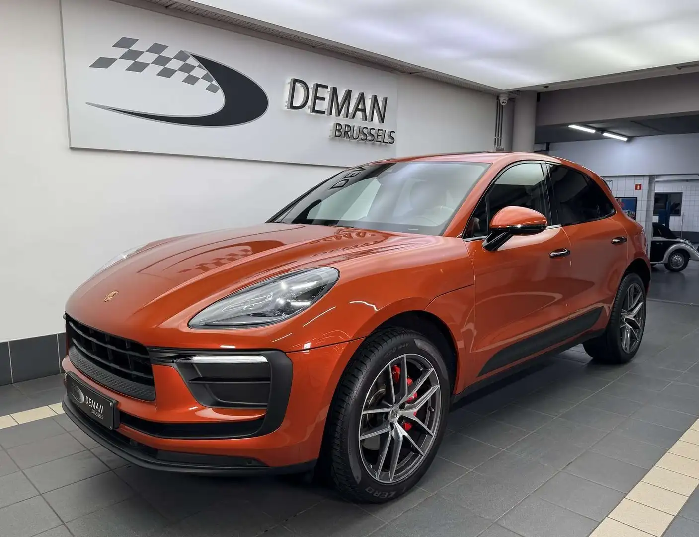 Porsche Macan 2.0 * PDK * échappements Sport * Toit ouvrant Orange - 1