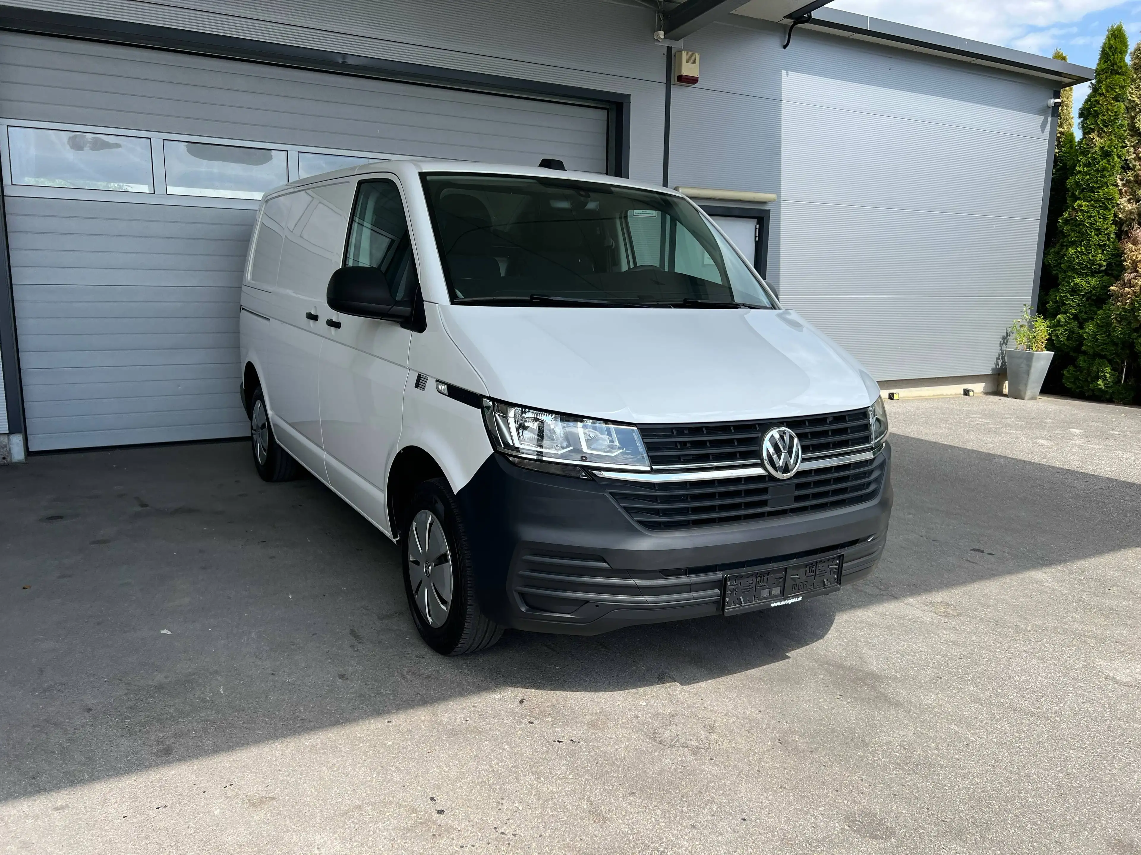 Volkswagen T6.1 Transporter Kastenwagen 2,0 TDI KLIMA/ANHÄNGEVORRICHTUNG — photo 12