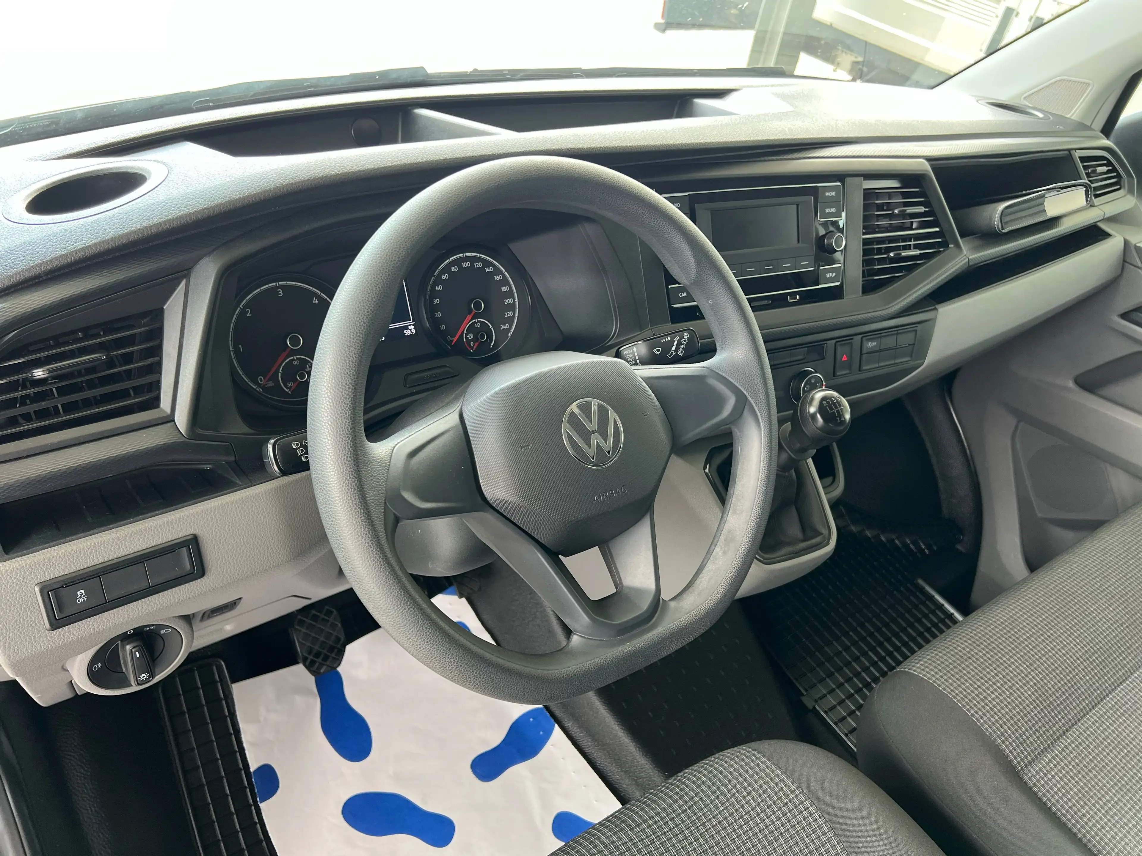 Volkswagen T6.1 Transporter Kastenwagen 2,0 TDI KLIMA/ANHÄNGEVORRICHTUNG — photo 4