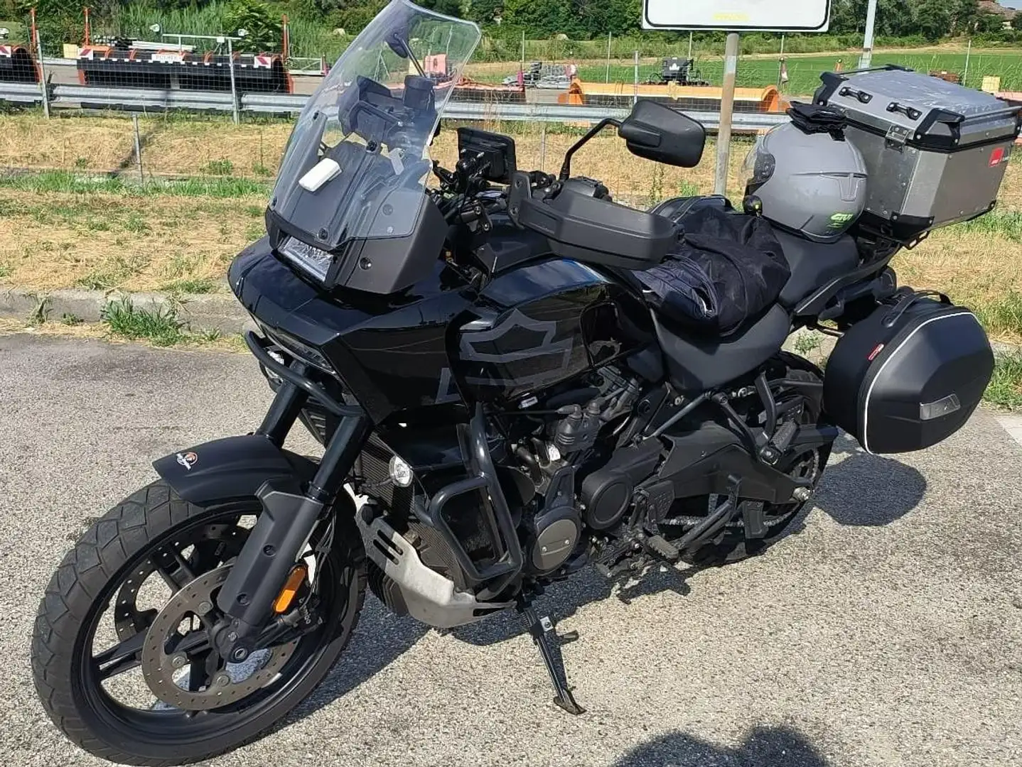 Harley-Davidson Pan America special Noir - 1