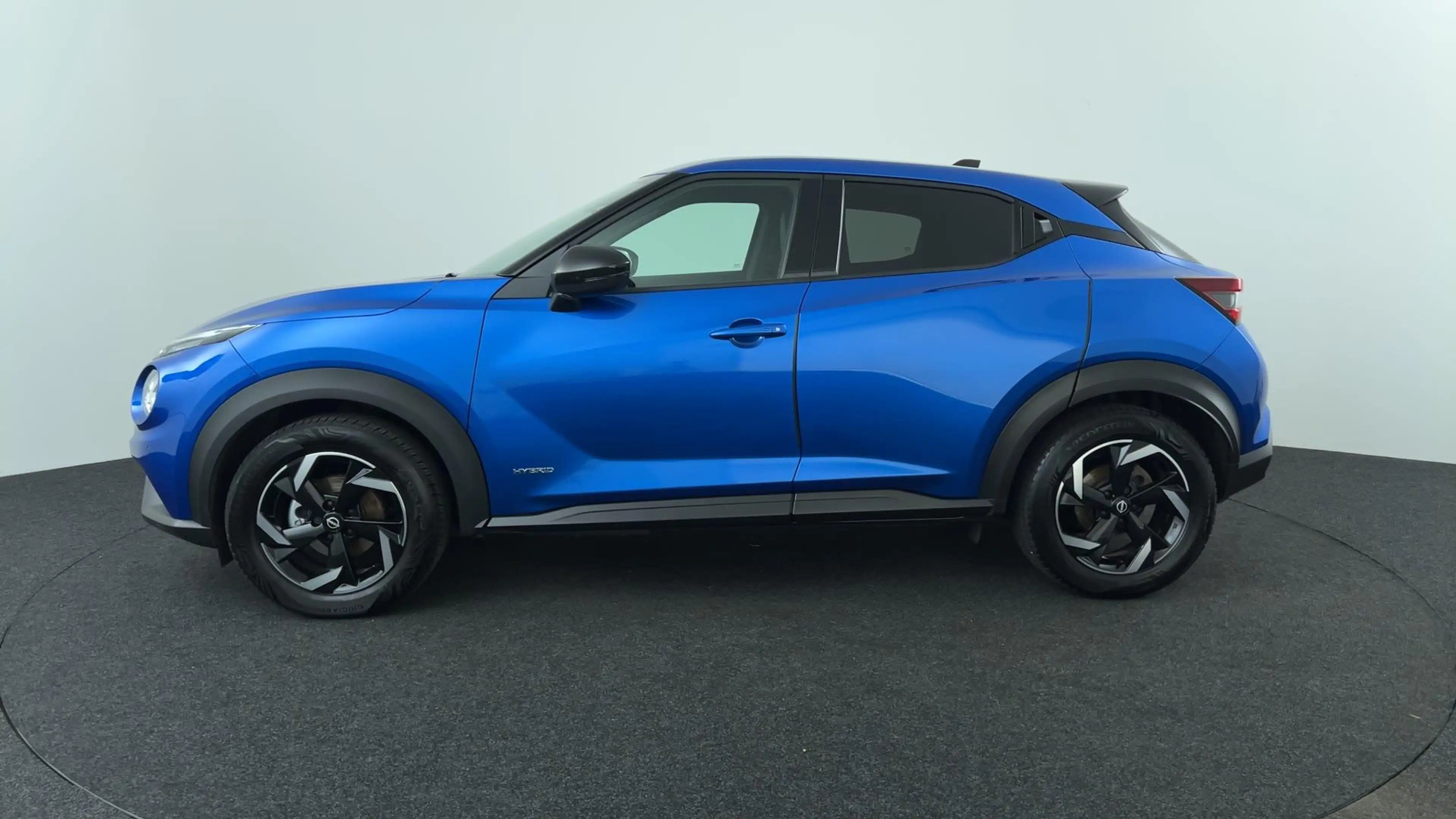 Nissan Juke 1.6 Hybrid N-Connecta — photo 2