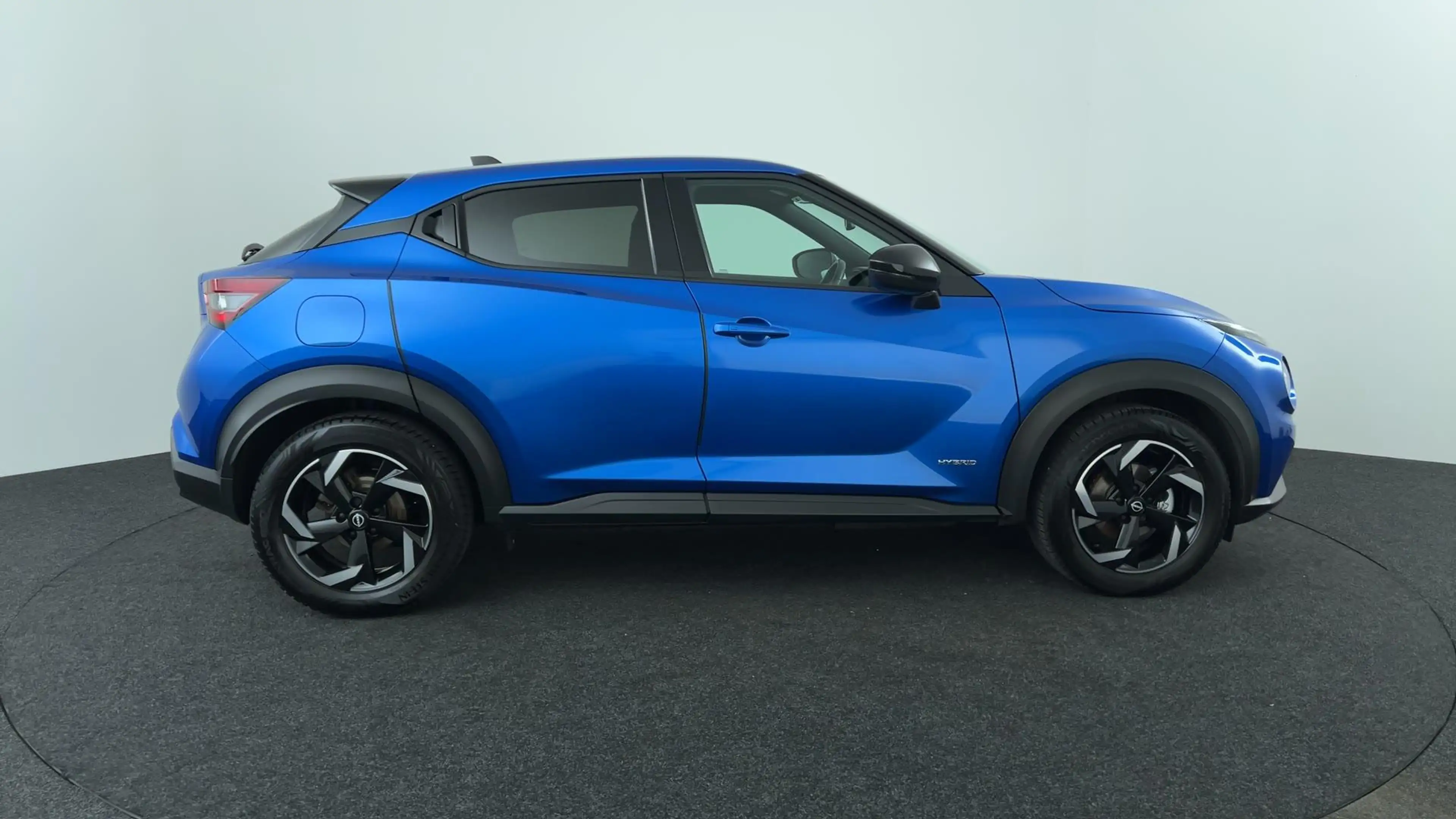 Nissan Juke 1.6 Hybrid N-Connecta — photo 6