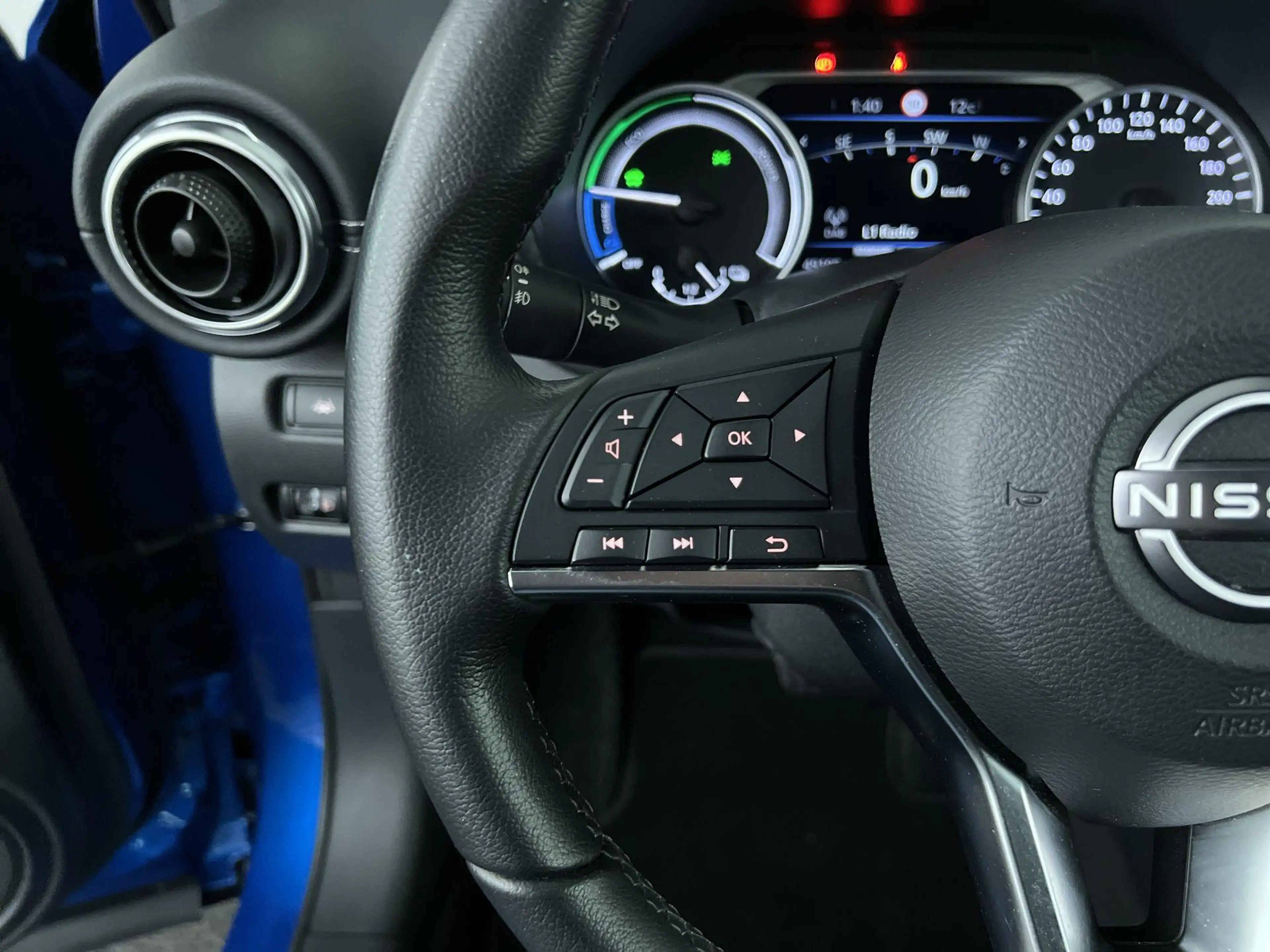 Nissan Juke 1.6 Hybrid N-Connecta — photo 15