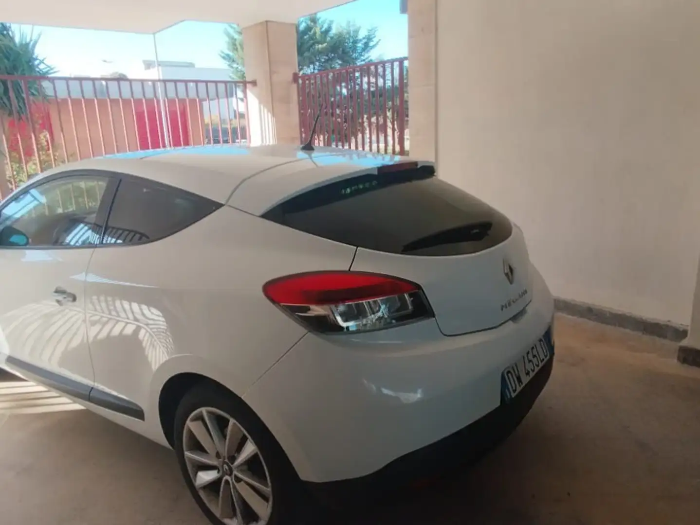 Renault Megane Coupe 1.5 dci Dynamique 110cv - 2