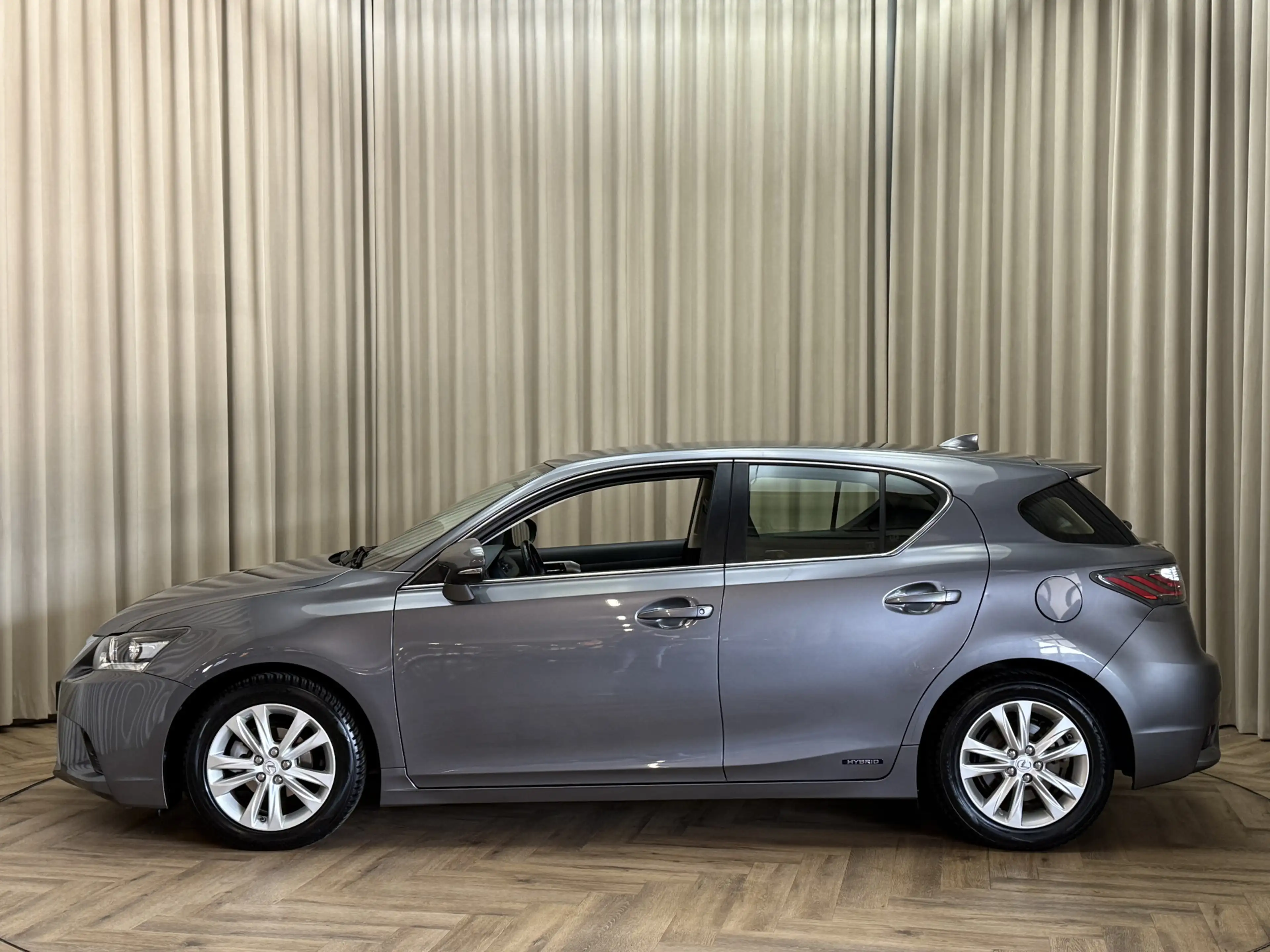 Lexus CT 200h Business Line Org.NL! / Dealer Onderhouden / Alcan — photo 4