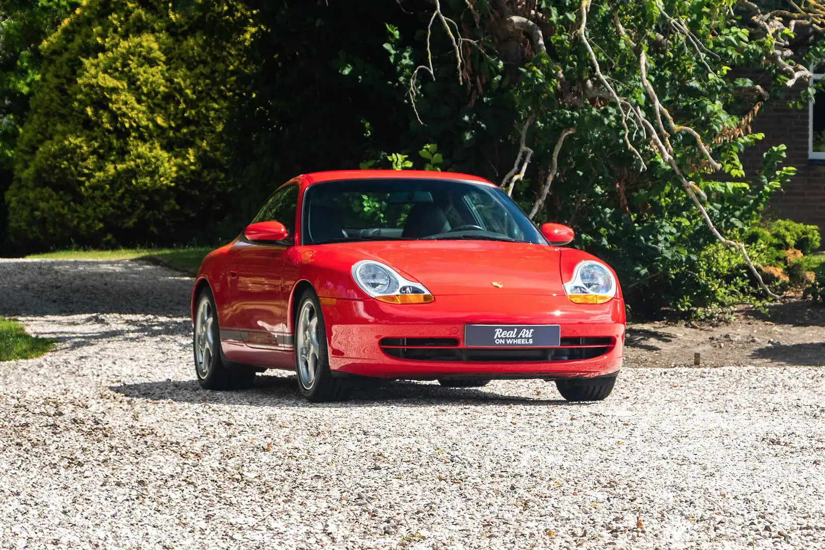 Porsche 911 Carrera 2 Rouge - 2