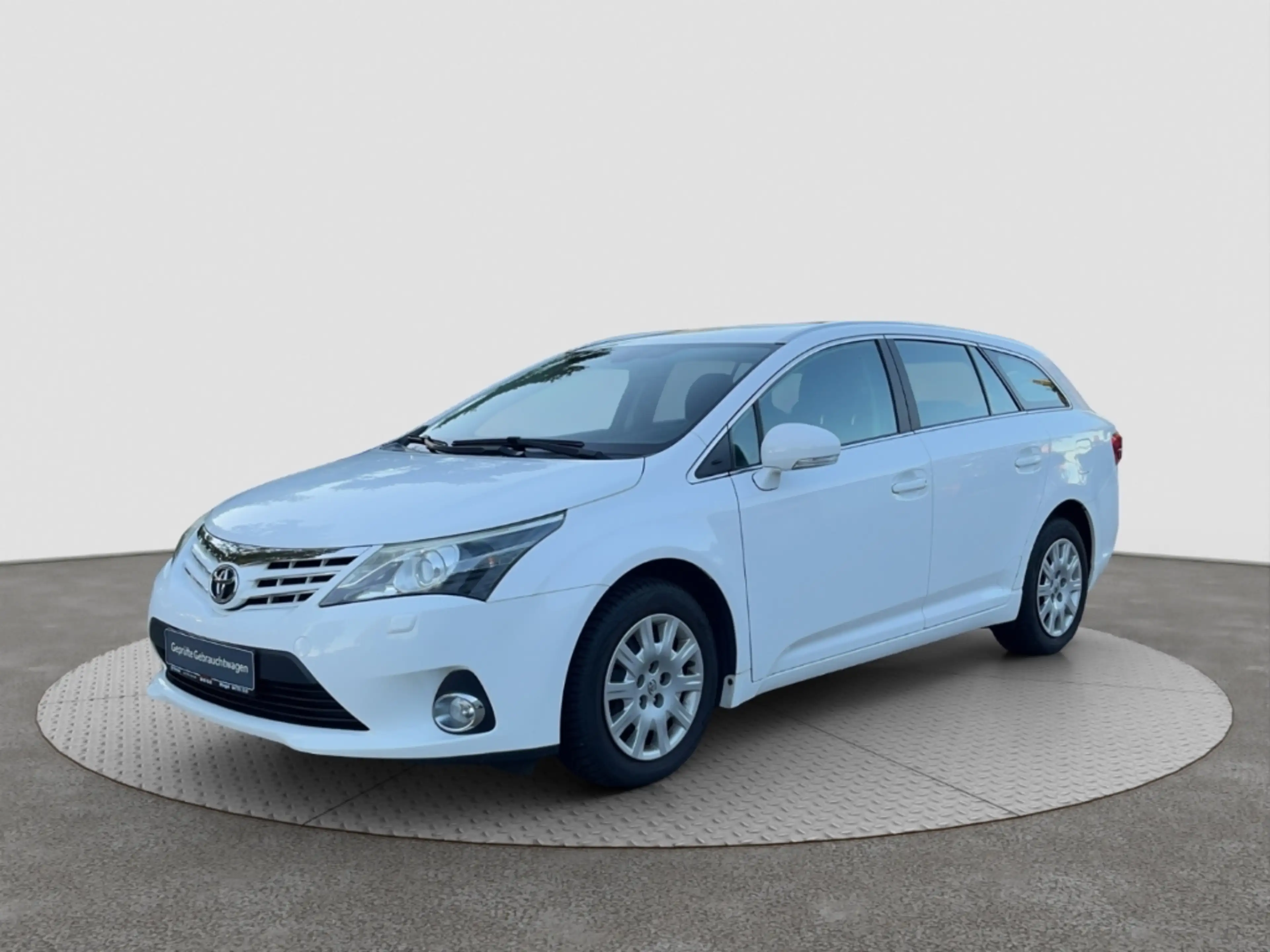 Toyota Avensis 2.0 Kombi Edition — photo 2
