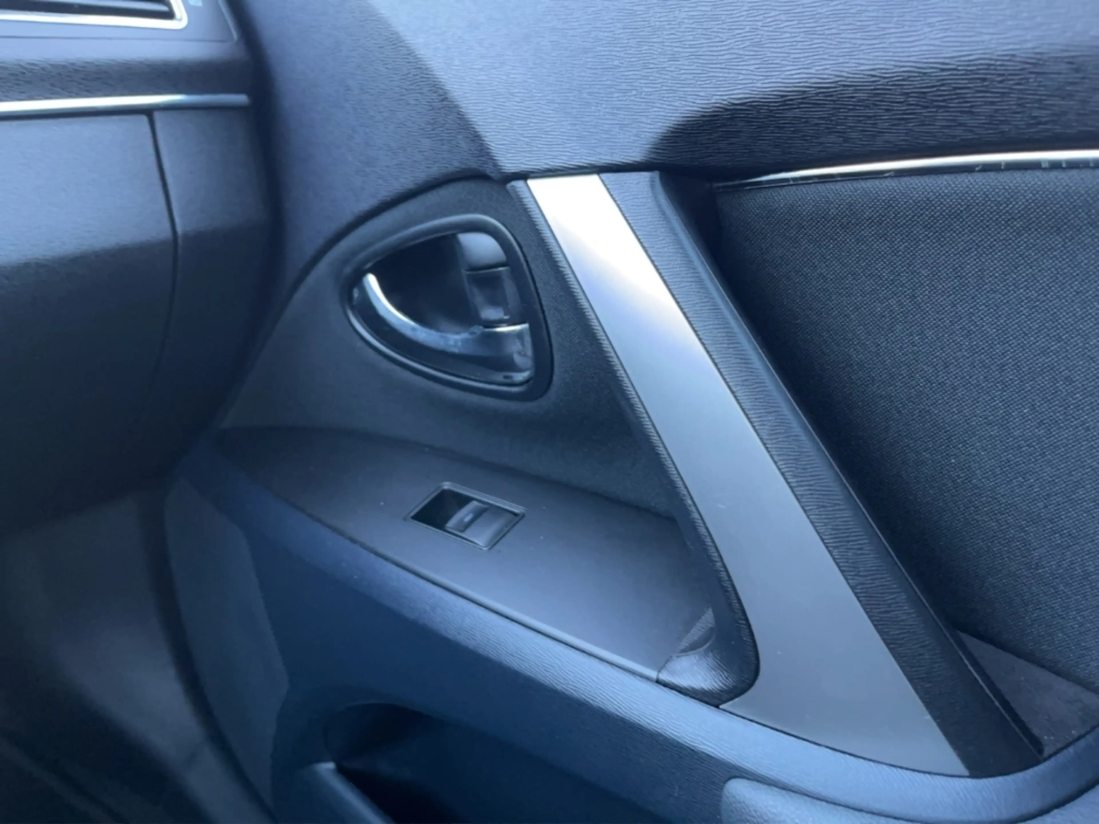 Toyota Avensis 2.0 Kombi Edition — photo 17