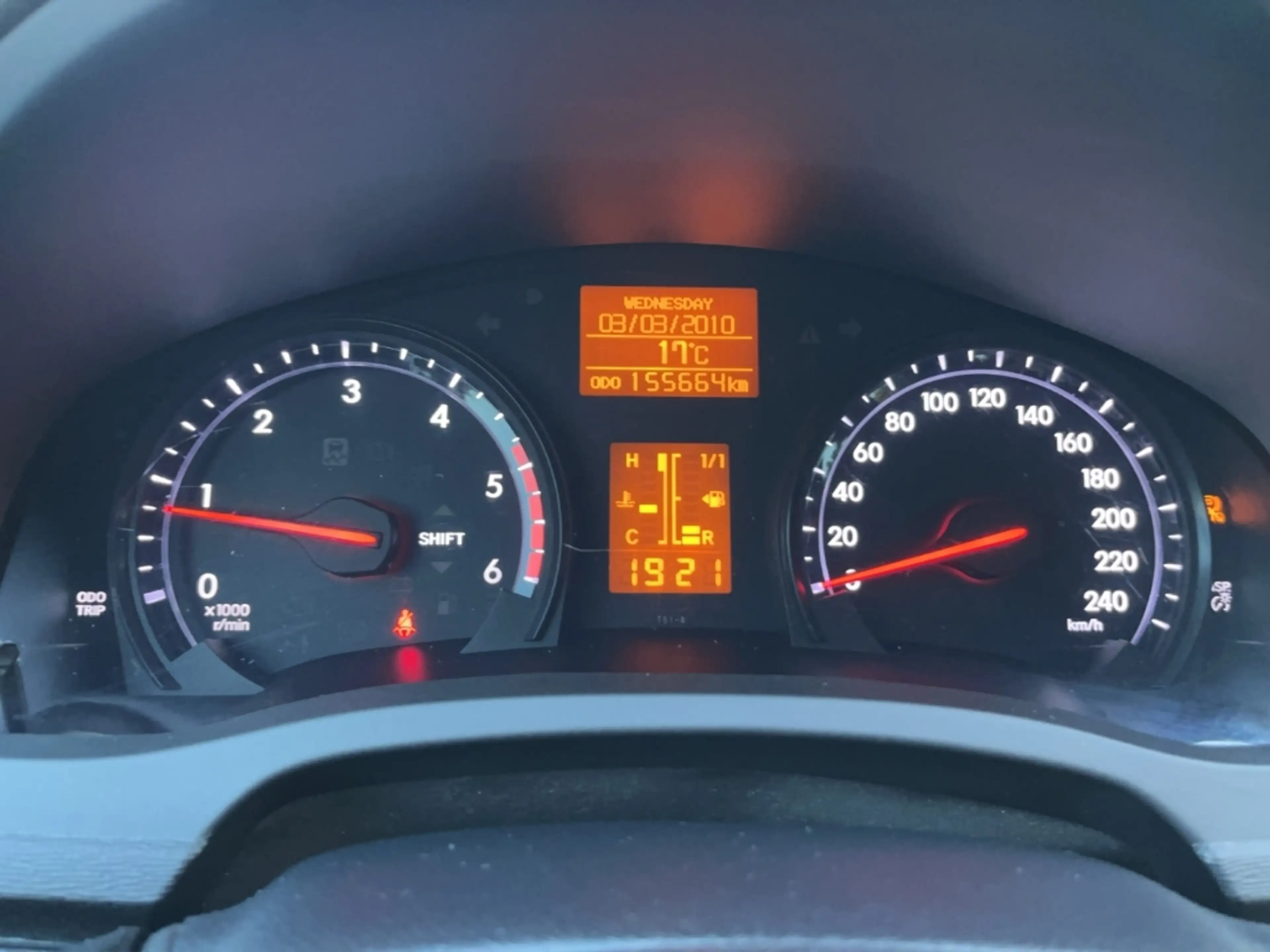 Toyota Avensis 2.0 Kombi Edition — photo 11