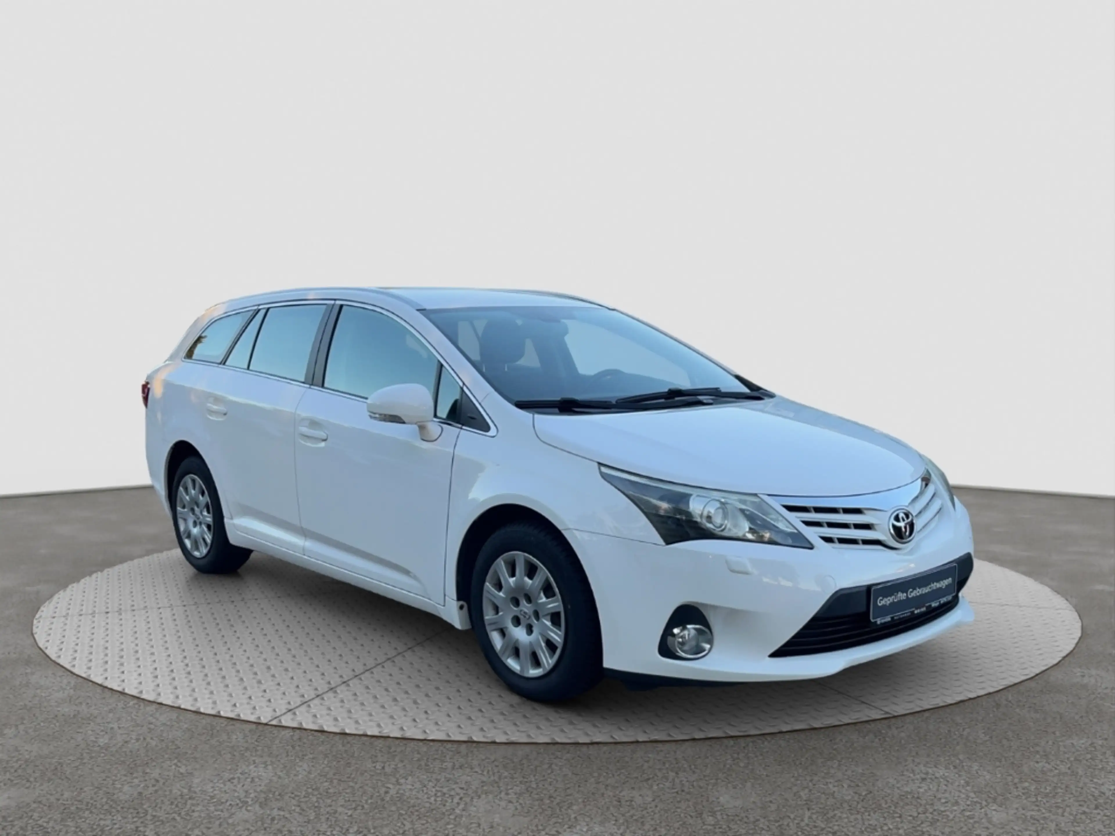 Toyota Avensis 2.0 Kombi Edition — photo 8