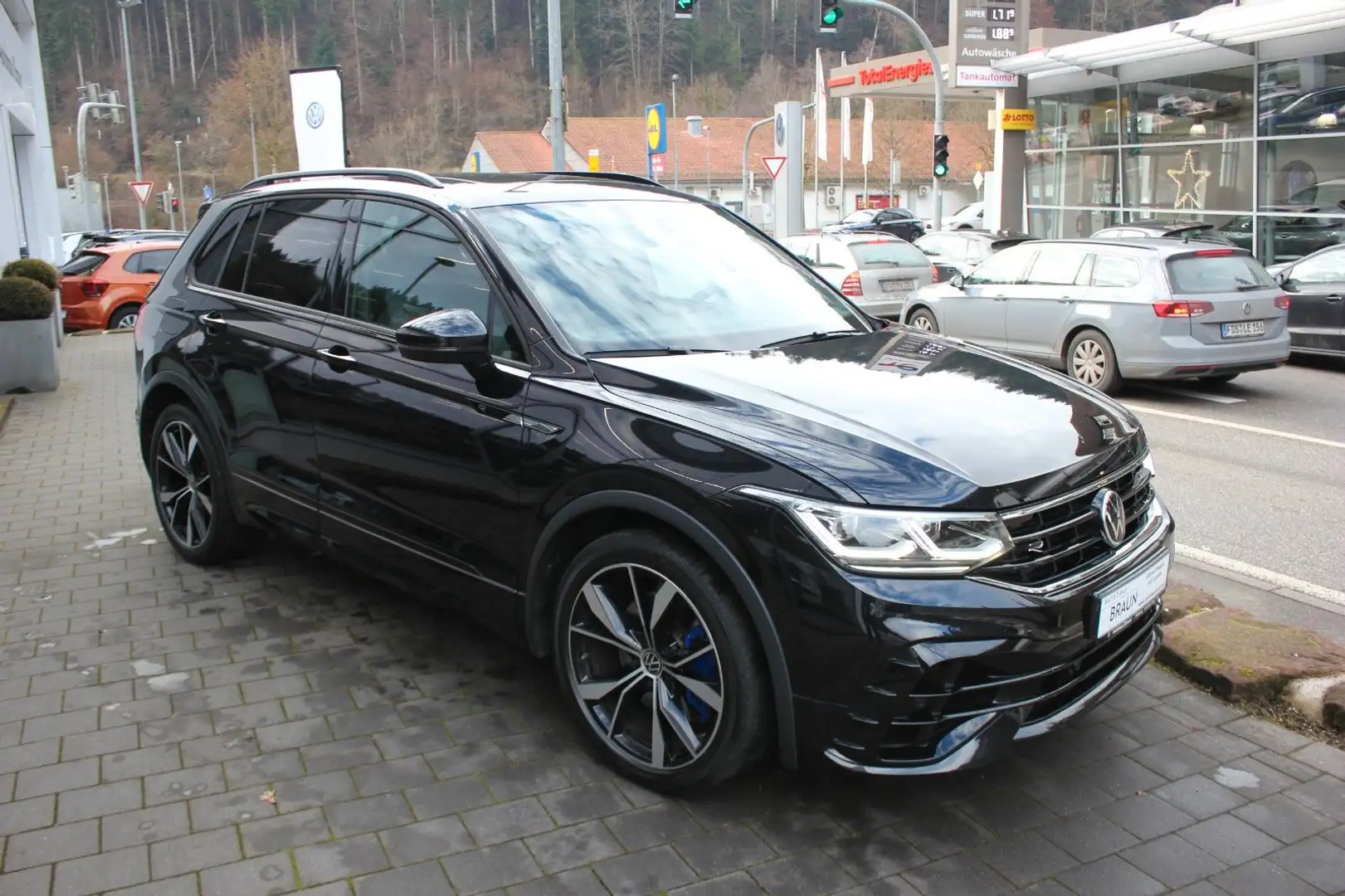 Volkswagen Tiguan R 2.0 TSI 4Motion DSG AHK,Navi,LED,Pano Schwarz - 2
