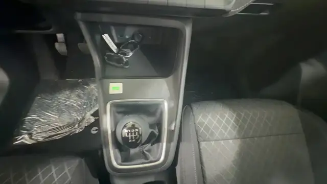 MG MG ZS view 16