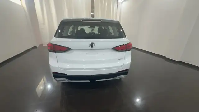 MG MG ZS view 5