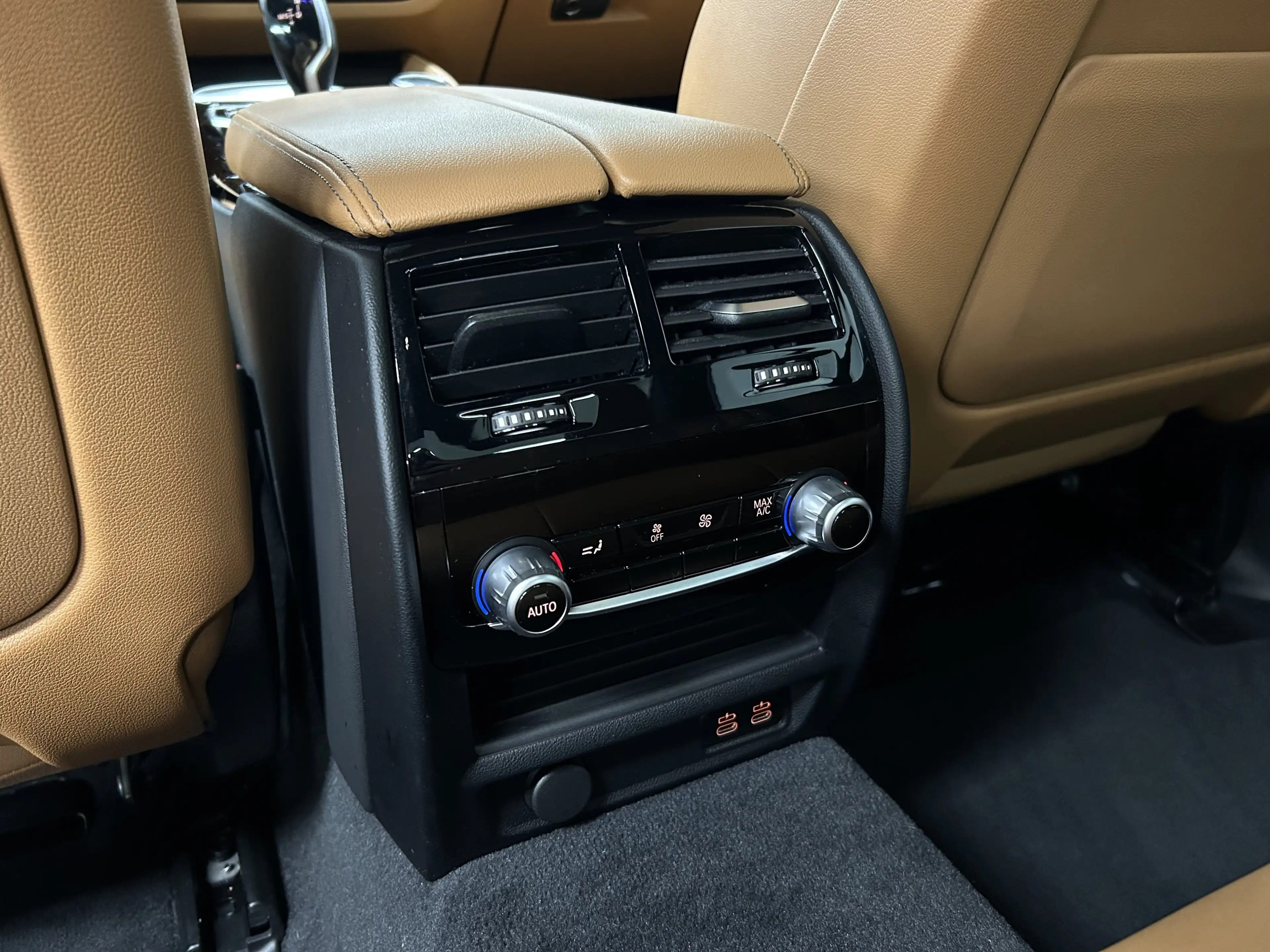 BMW 530 e xDrive Limousine — photo 19