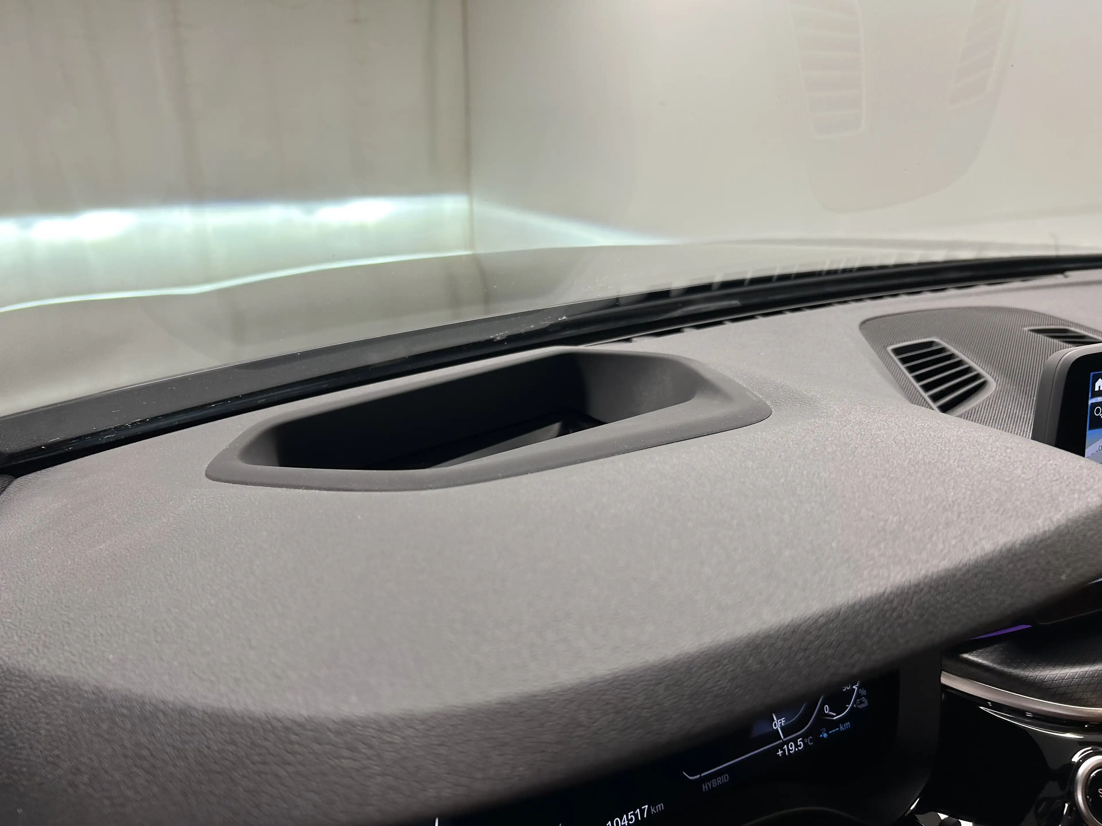 BMW 530 e xDrive Limousine — photo 37