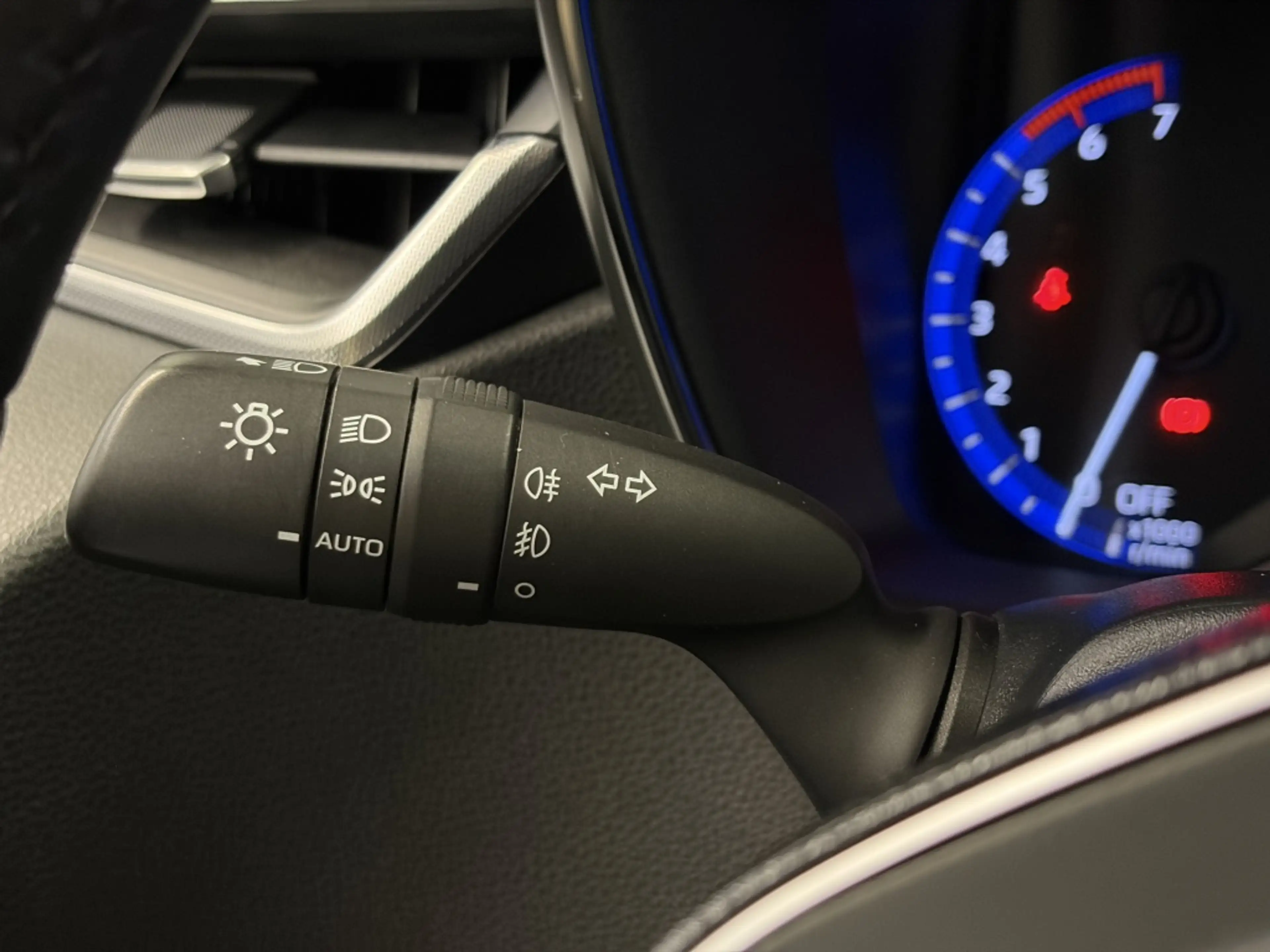 Toyota Corolla Touring Sports 1.8 Hybrid Dynamic — photo 22