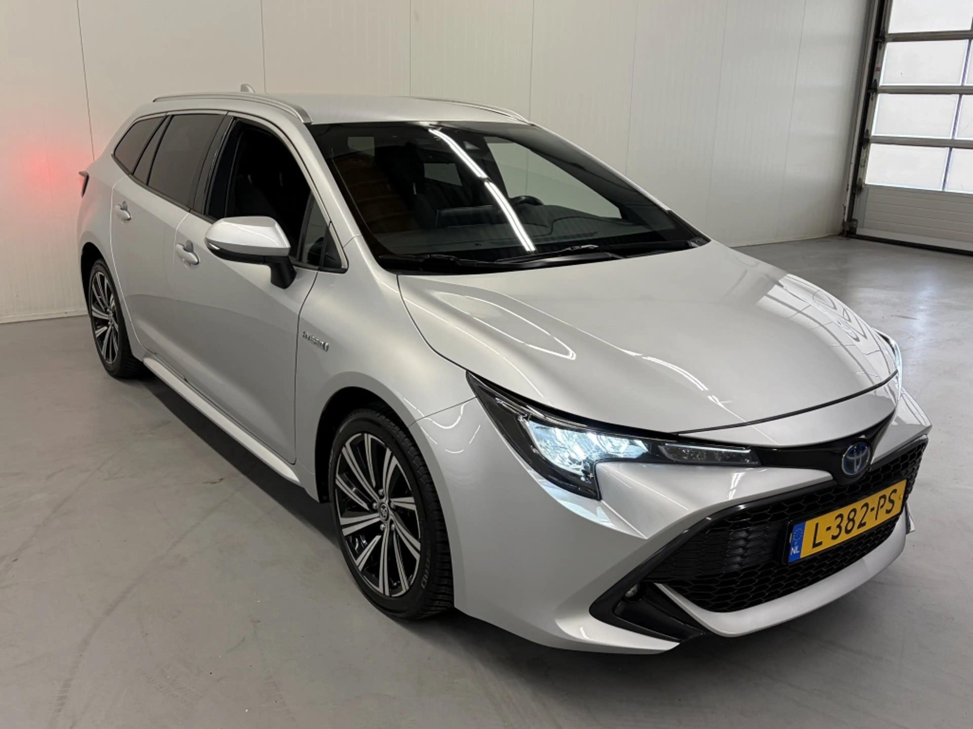 Toyota Corolla Touring Sports 1.8 Hybrid Dynamic — photo 7