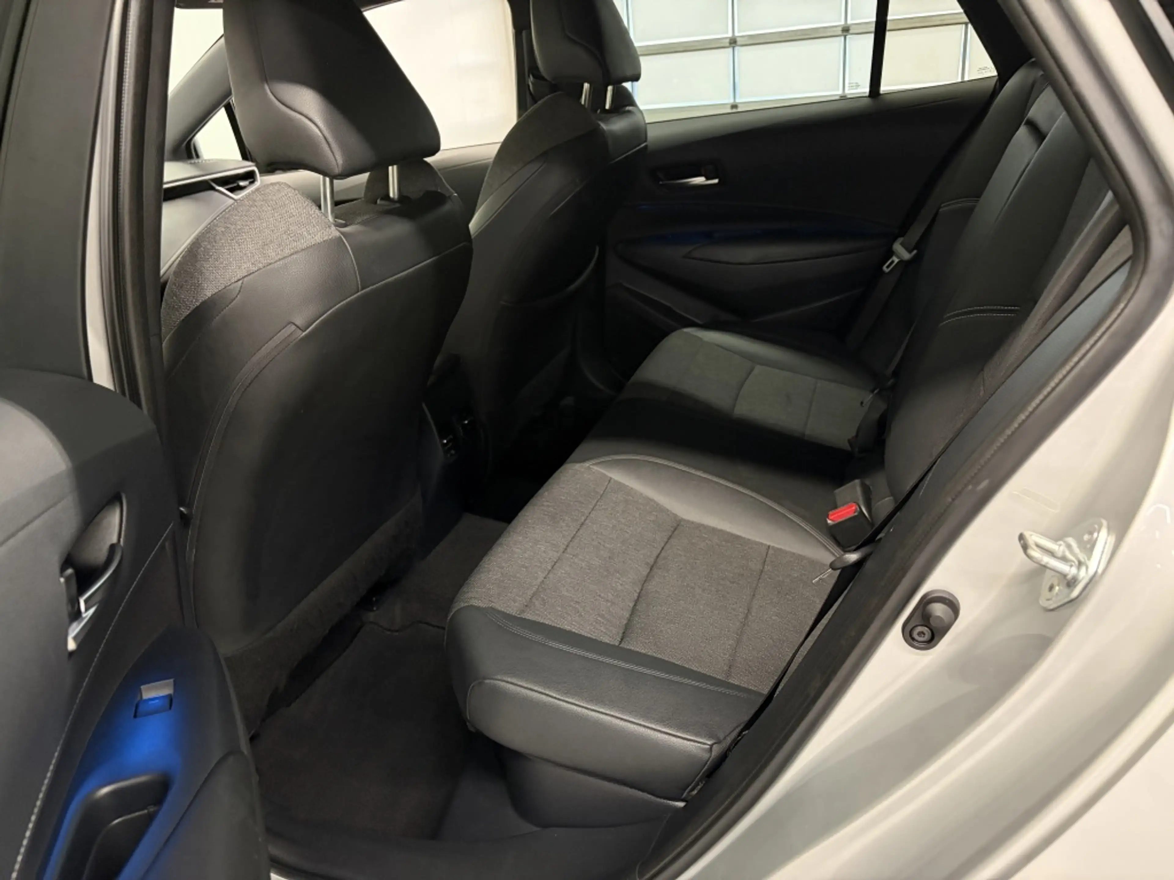 Toyota Corolla Touring Sports 1.8 Hybrid Dynamic — photo 16
