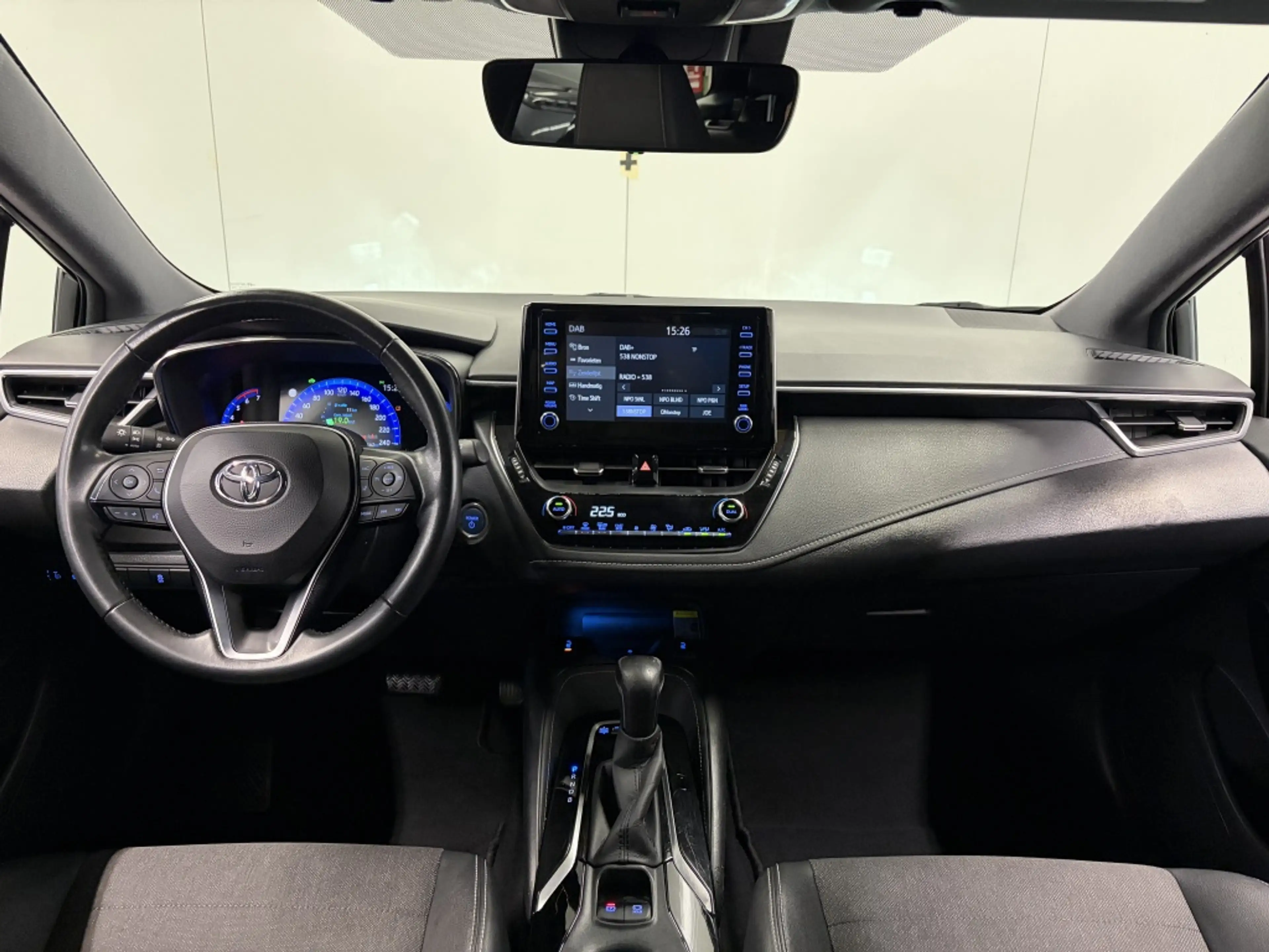 Toyota Corolla Touring Sports 1.8 Hybrid Dynamic — photo 3