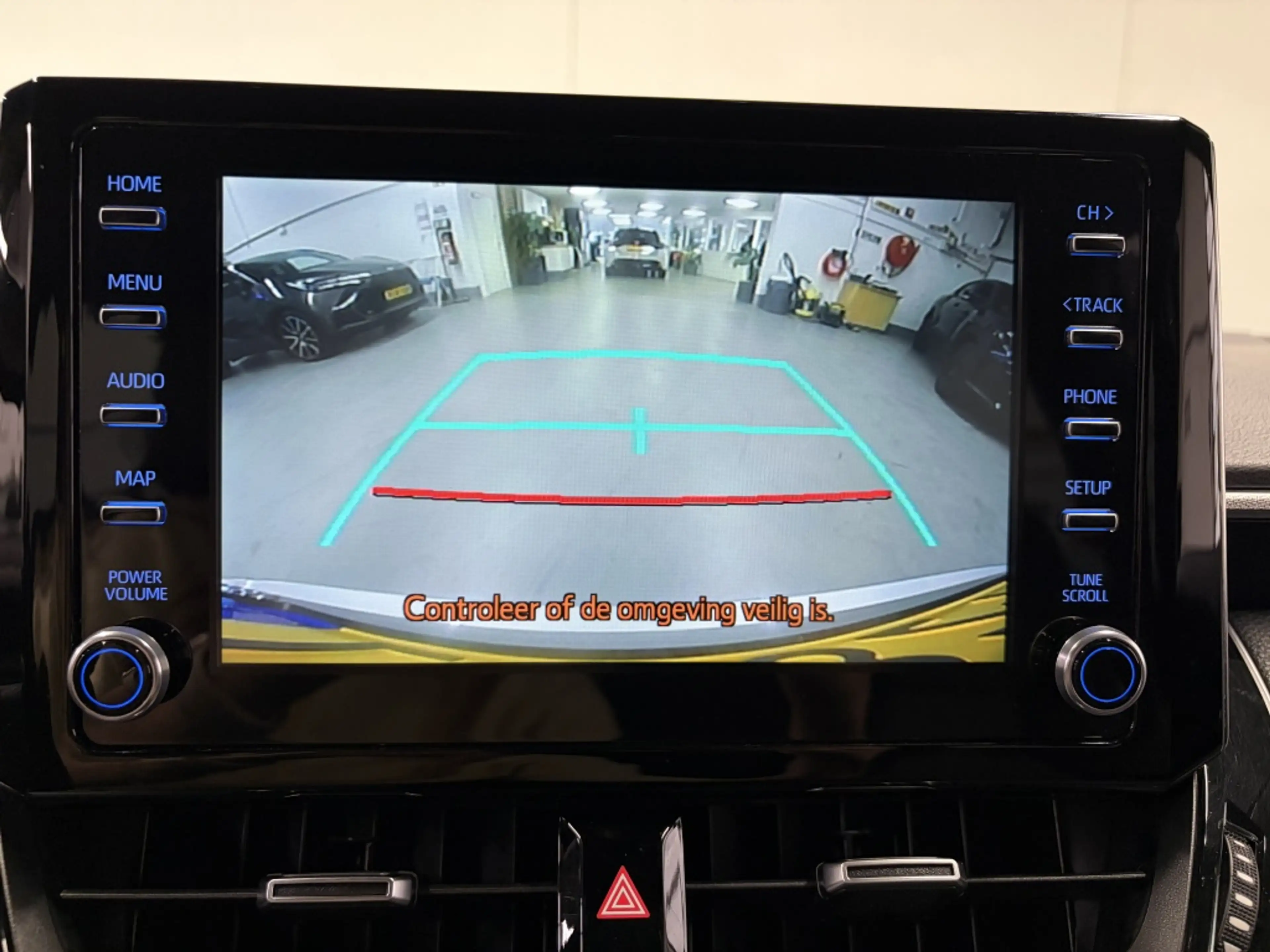 Toyota Corolla Touring Sports 1.8 Hybrid Dynamic — photo 36