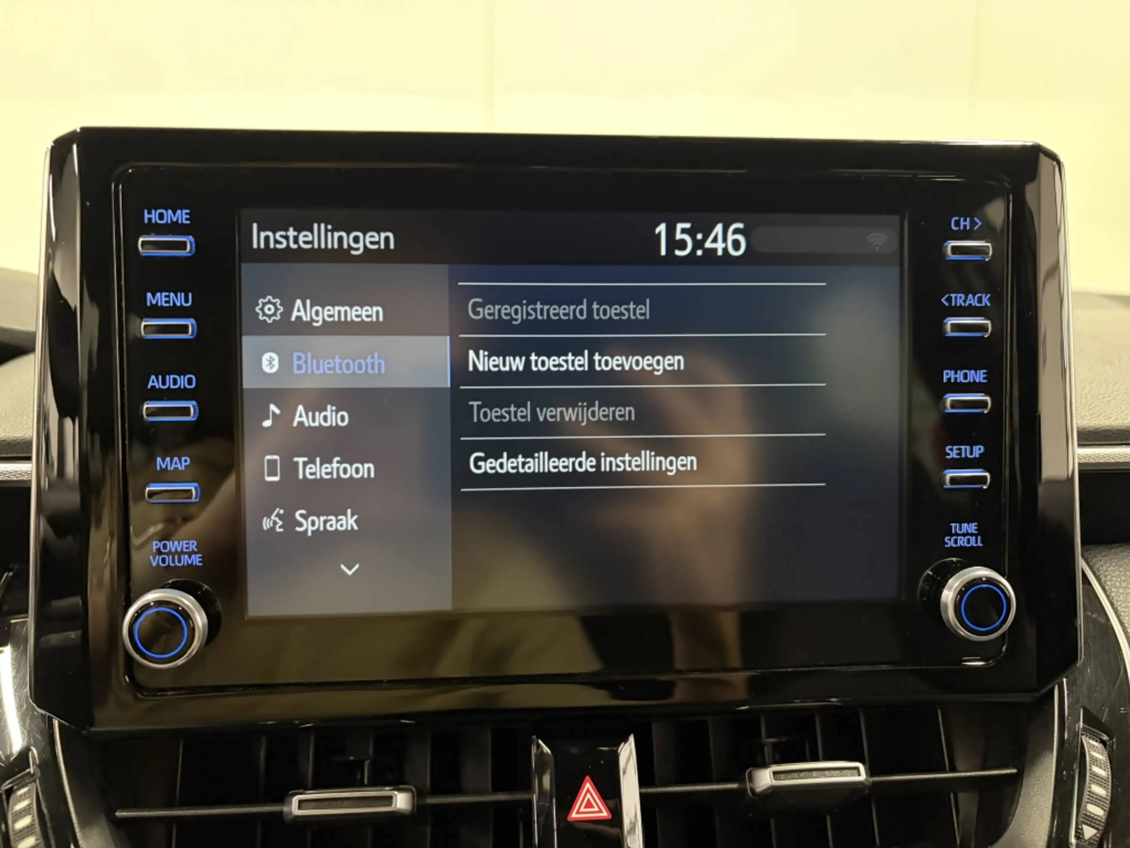 Toyota Corolla Touring Sports 1.8 Hybrid Dynamic — photo 32
