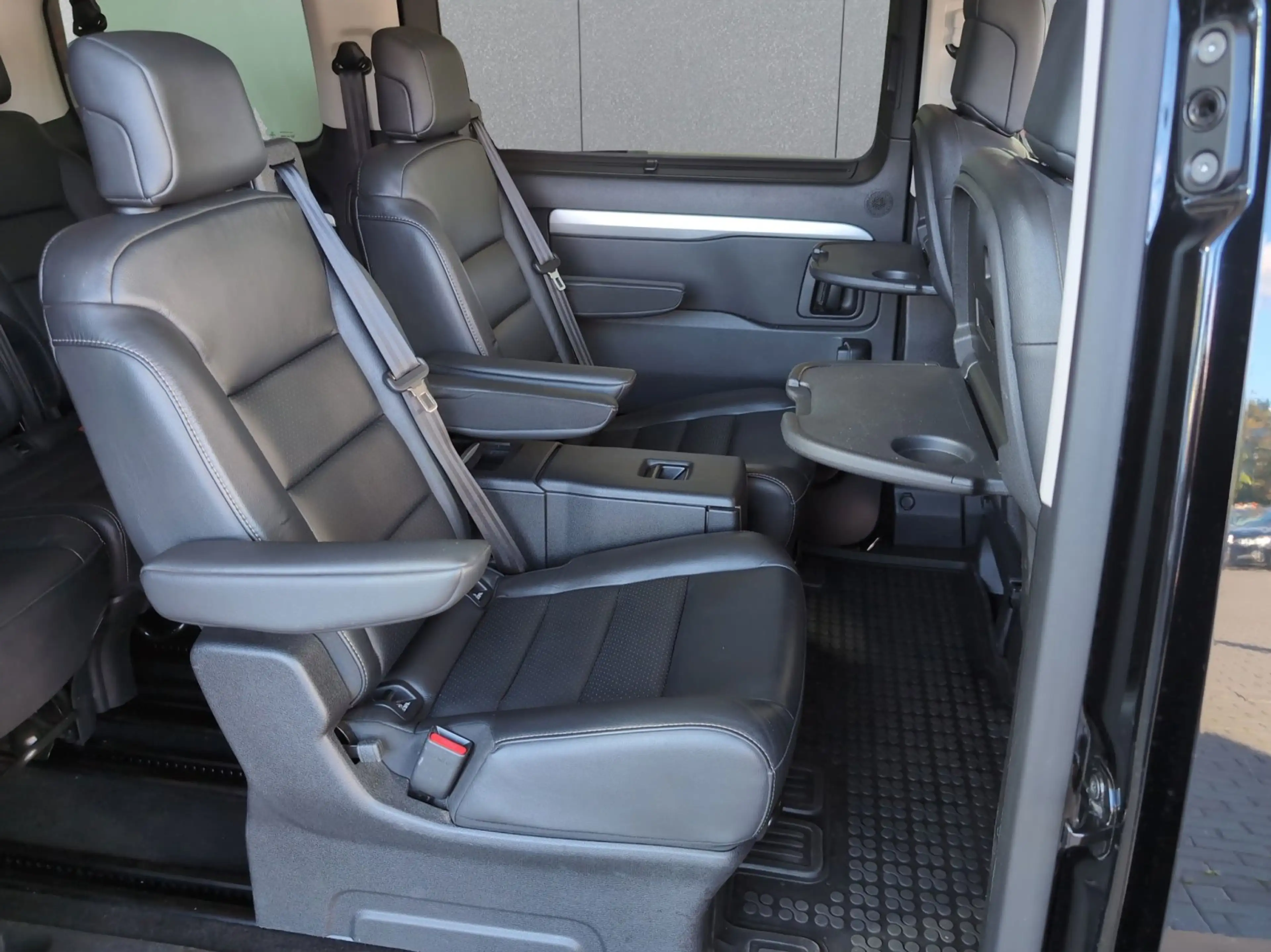 Opel Zafira Life Tourer L2 2.0D /Pano/ACC/StHzg/Massage/el.Tür — photo 10
