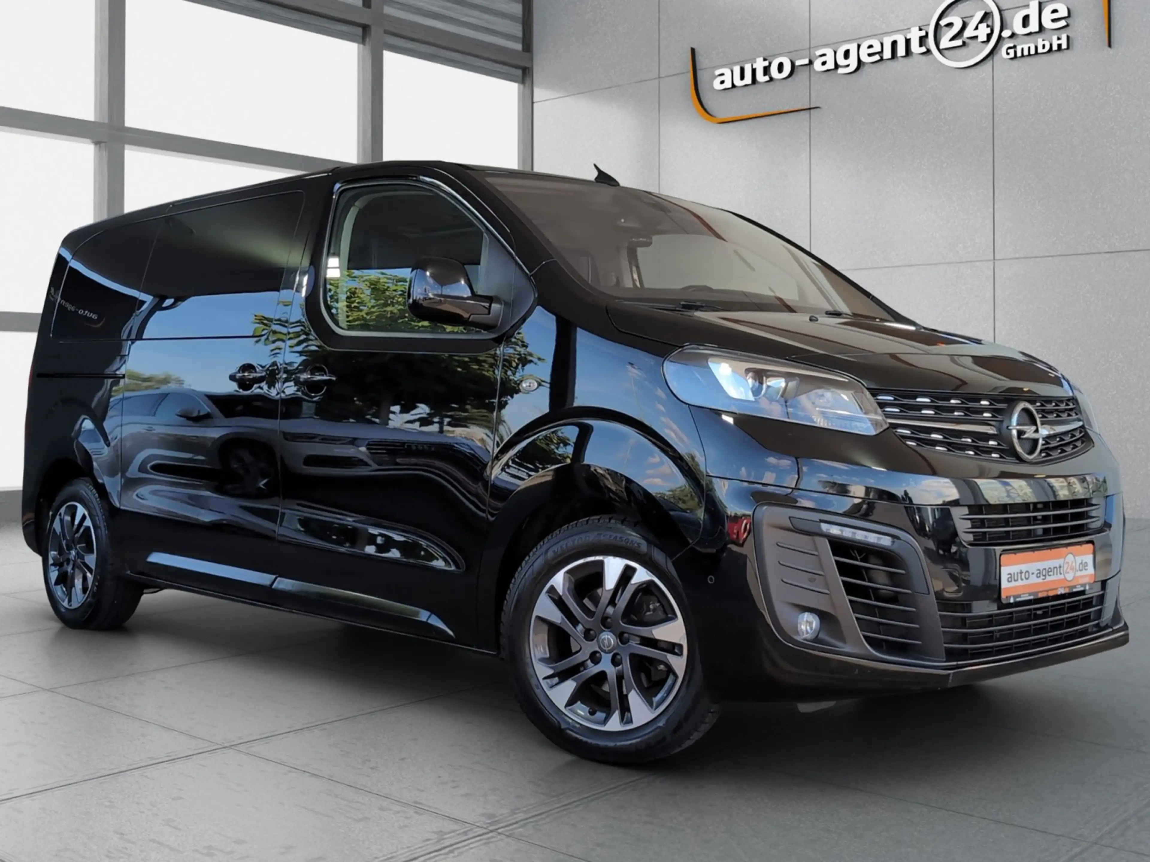 Opel Zafira Life Tourer L2 2.0D /Pano/ACC/StHzg/Massage/el.Tür
