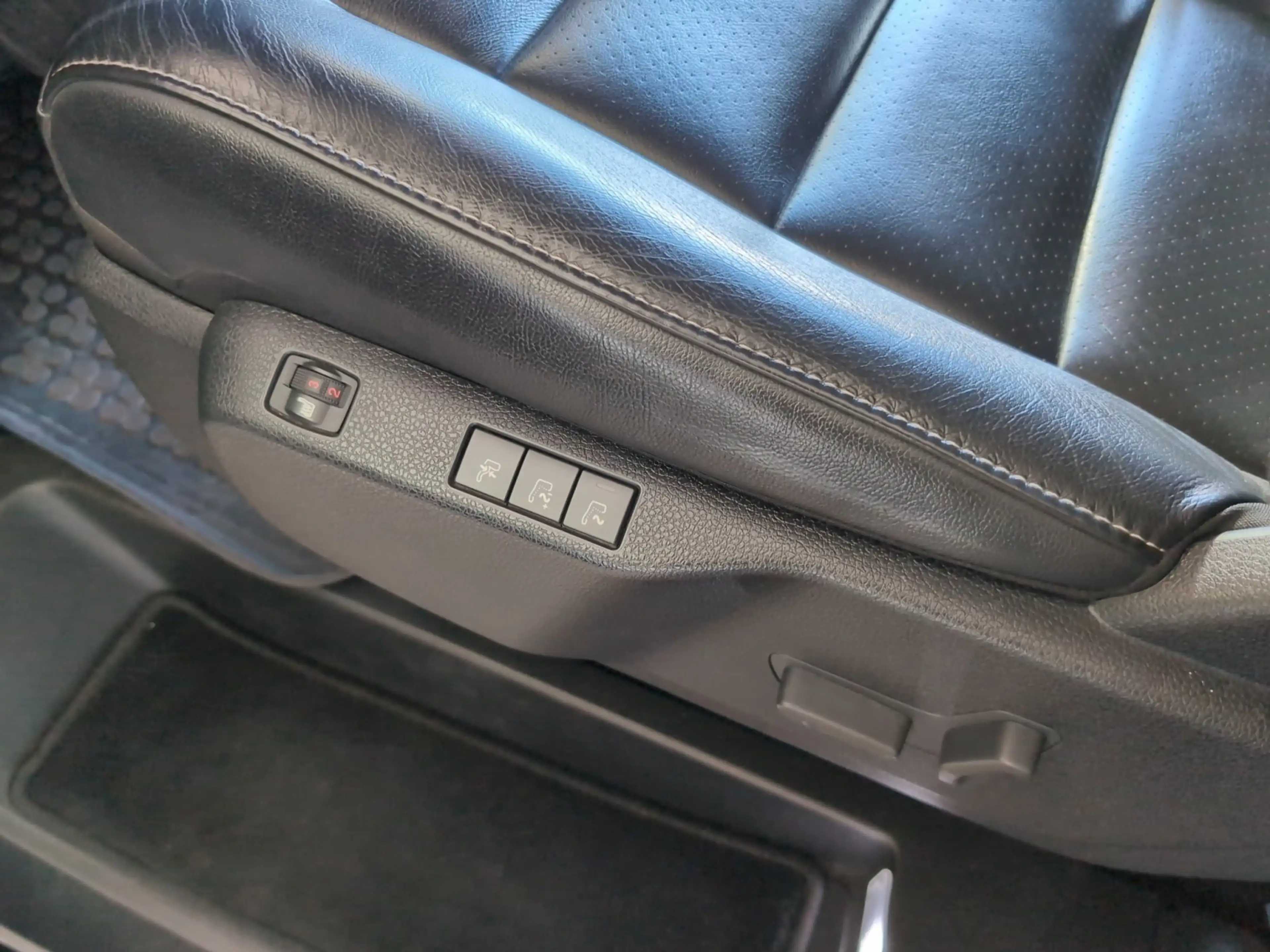 Opel Zafira Life Tourer L2 2.0D /Pano/ACC/StHzg/Massage/el.Tür — photo 12